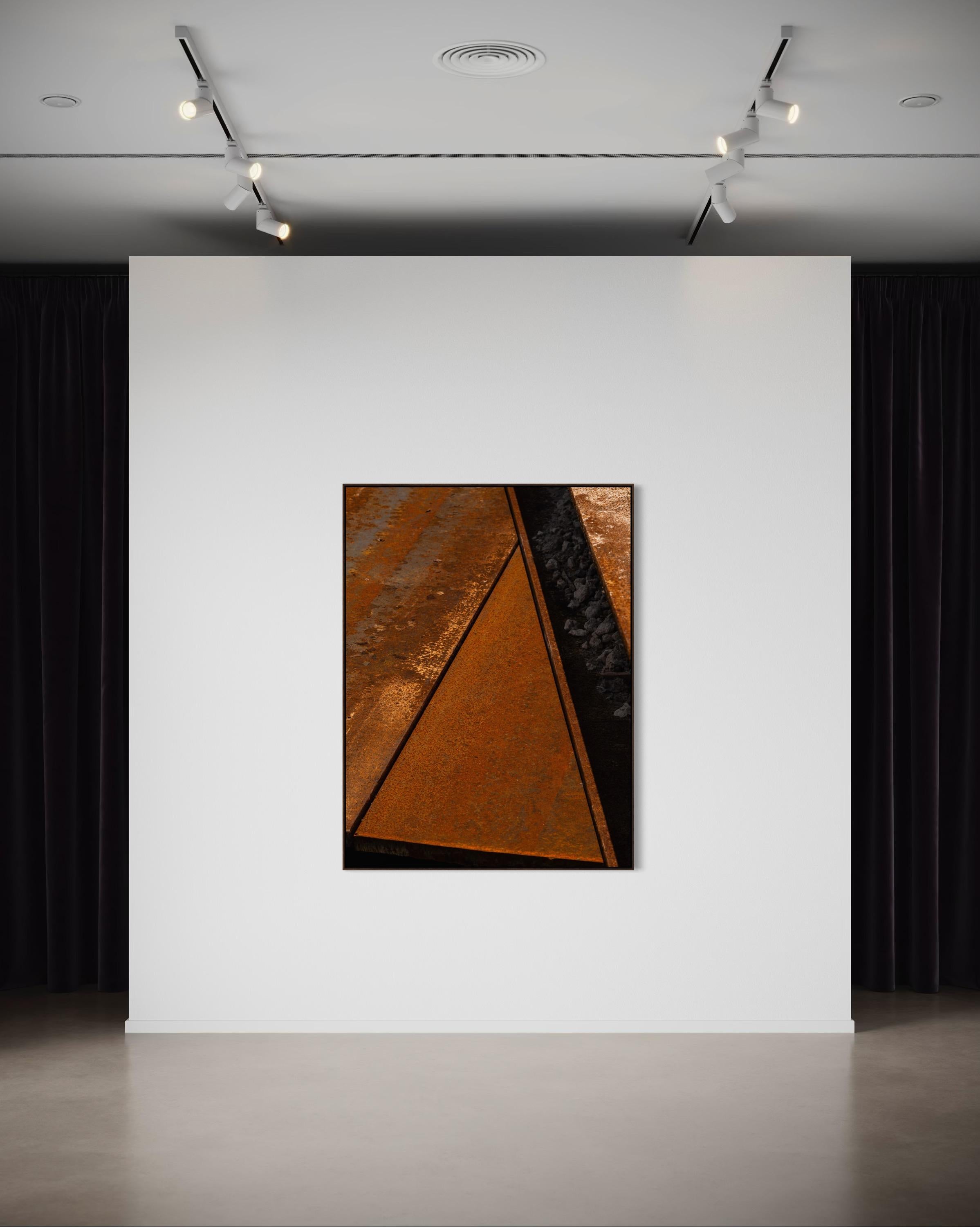 Triangle, Unique work + 1 AP + 1 EP For Sale 4