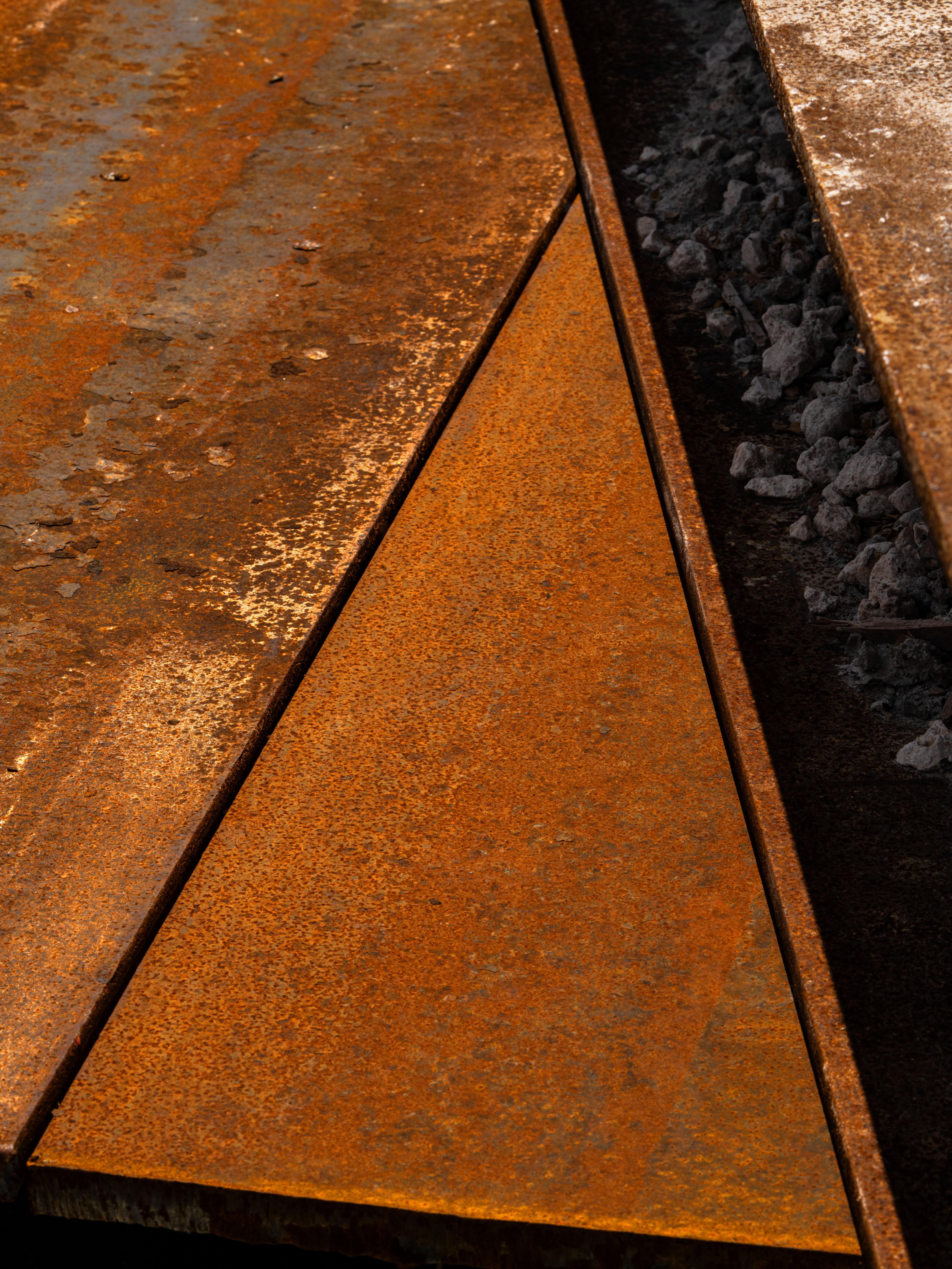Triangle, Unique work + 1 AP + 1 EP