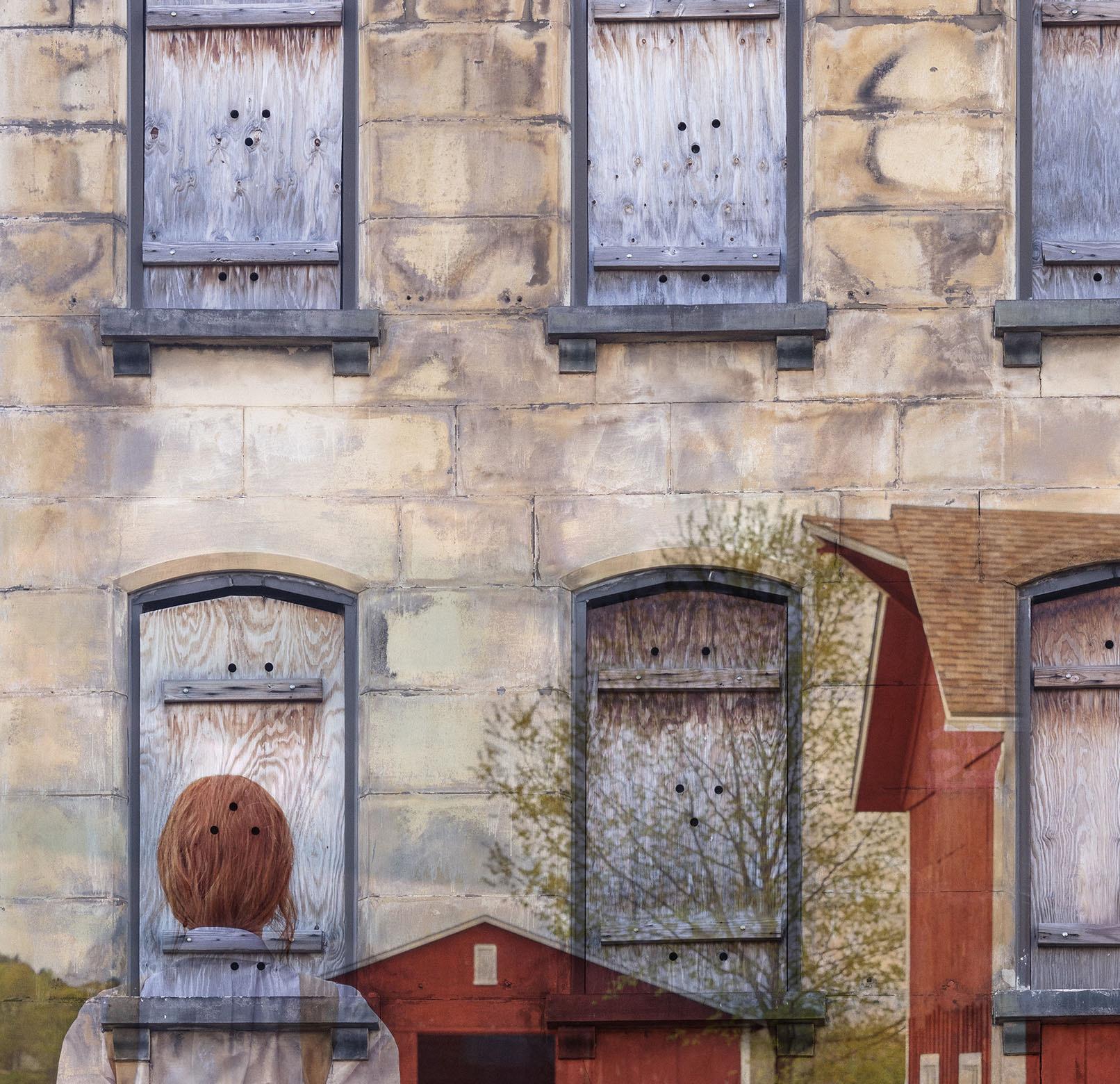 Visionaire. Extrait de la série Billboard - Photograph de Eduardo Rezende