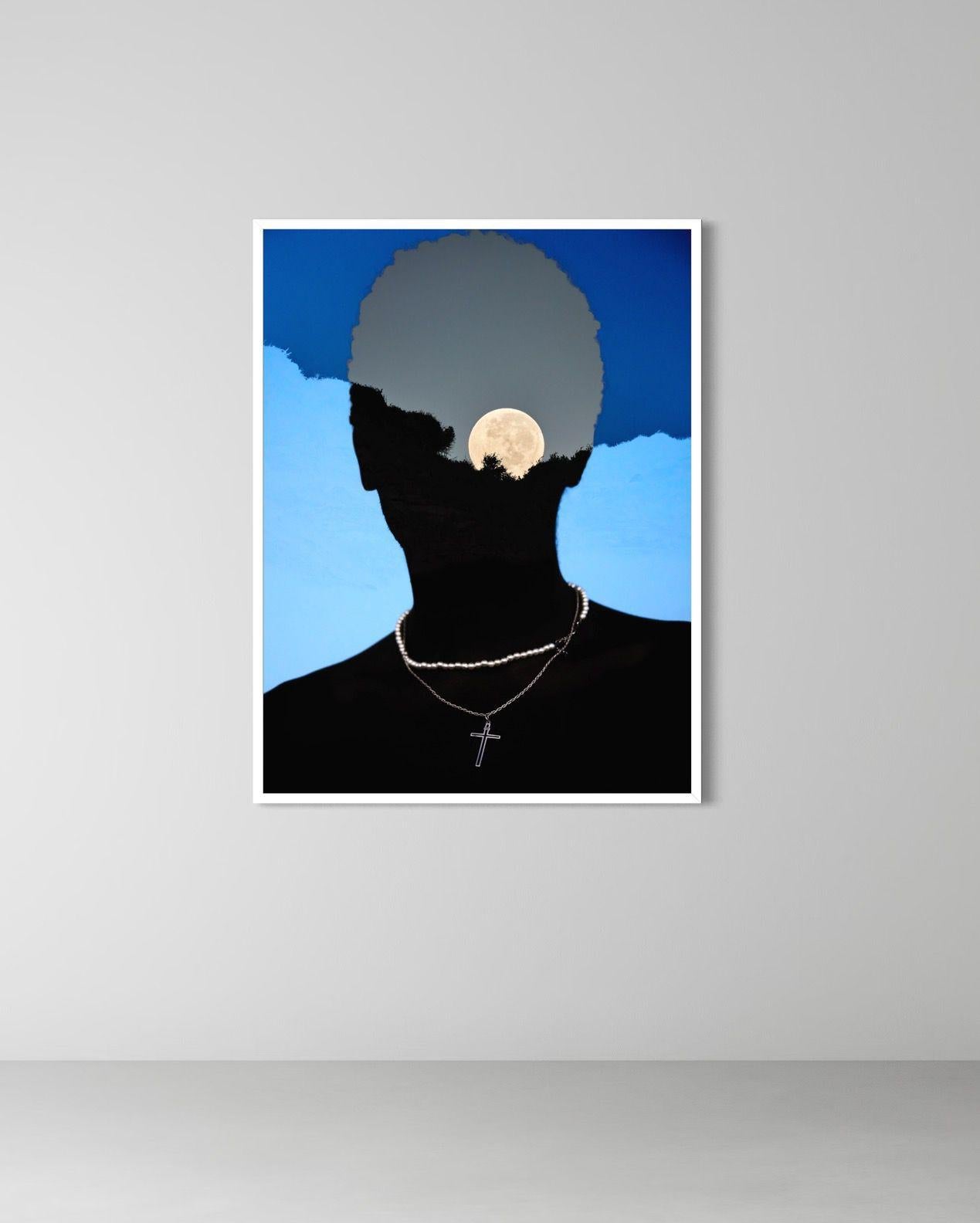 Rise. From The Inner Light Box series - Modern Sculpture by Eduardo Rezende