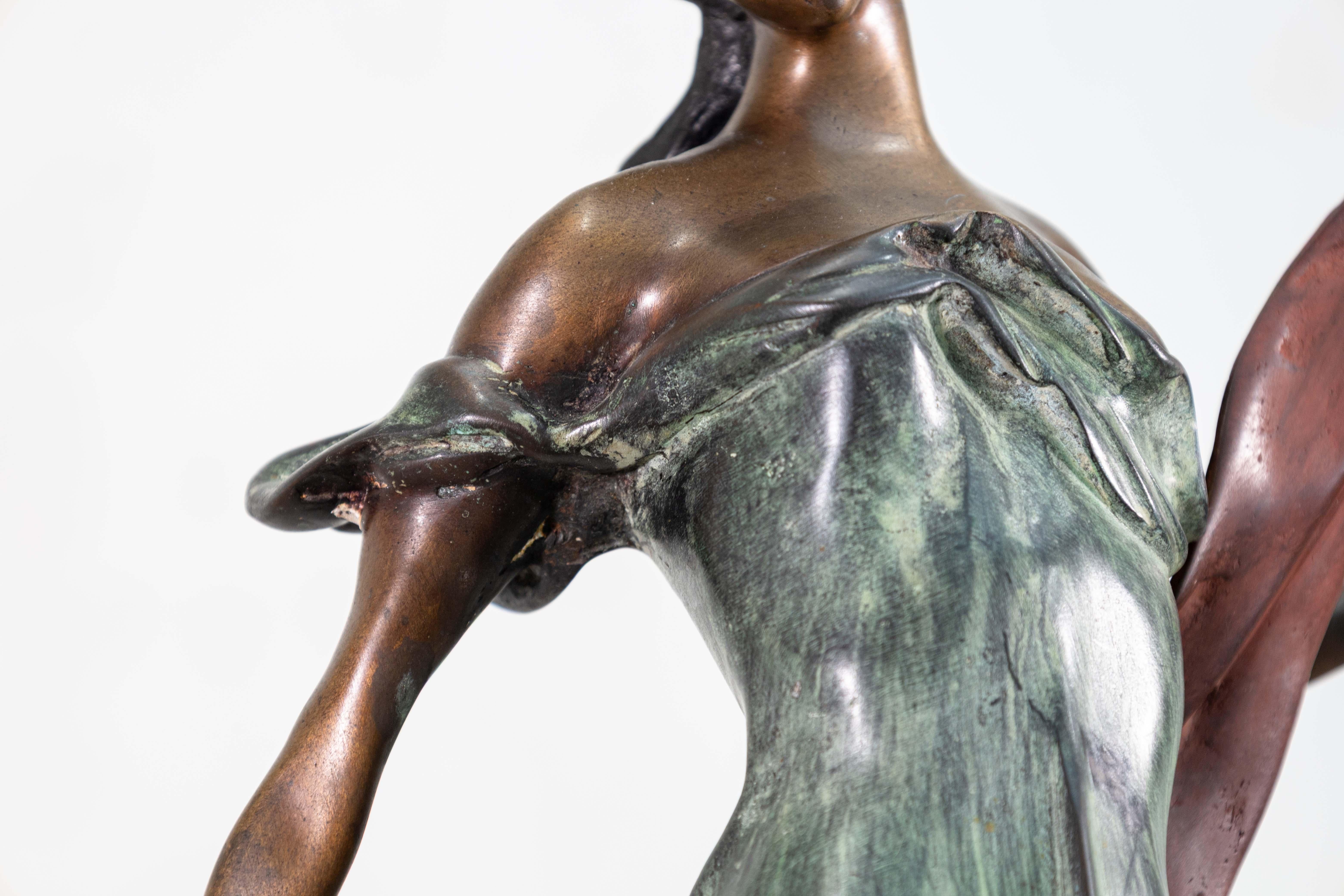 Eduardo Rossi Ninfa marina Galatea Scultura figurativa in bronzo firmata Art Nouveau In condizioni buone in vendita a Keego Harbor, MI
