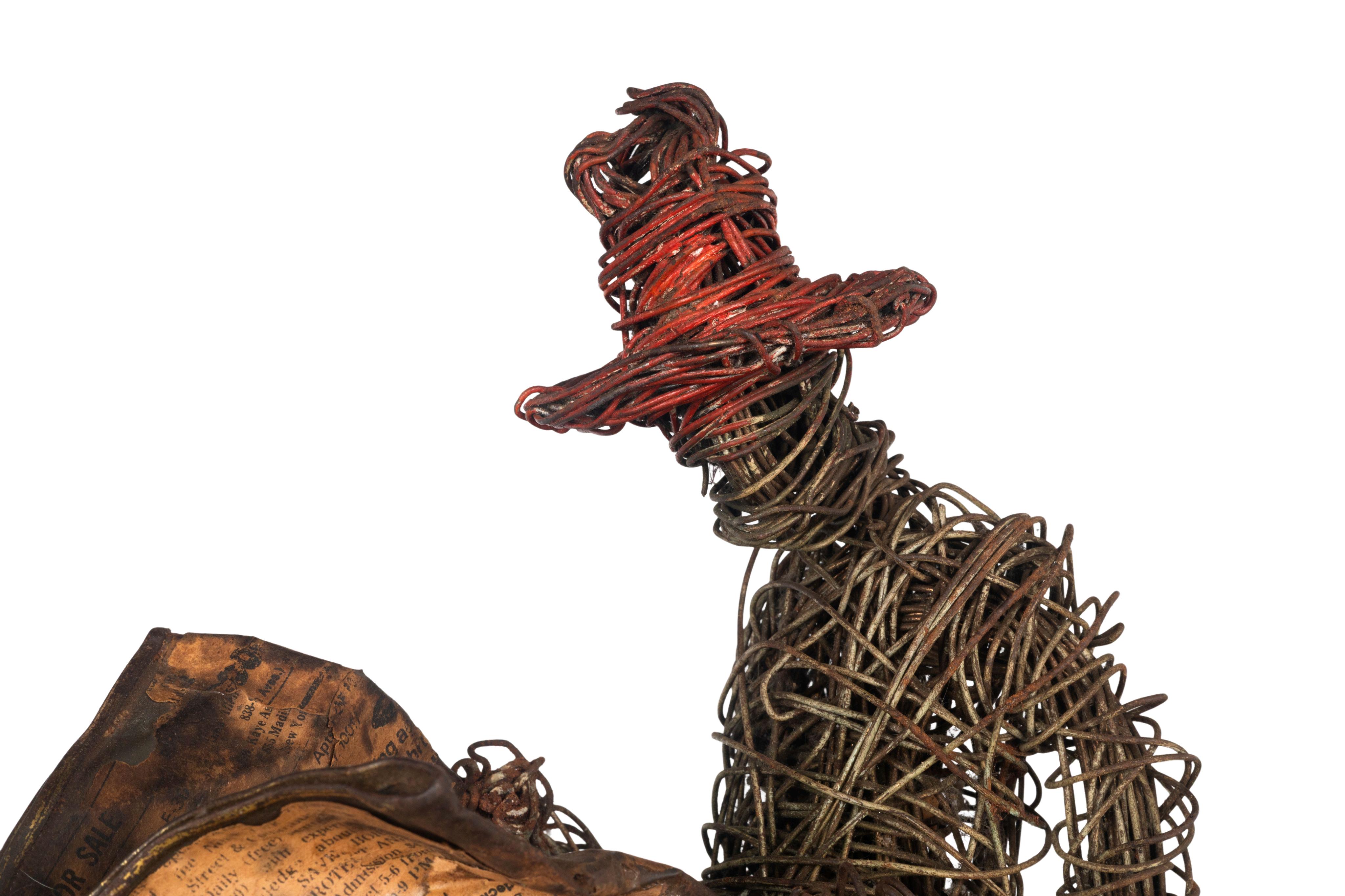 Eduardo Torres MCM Wire Newspaper Reader Sculpture en venta 1
