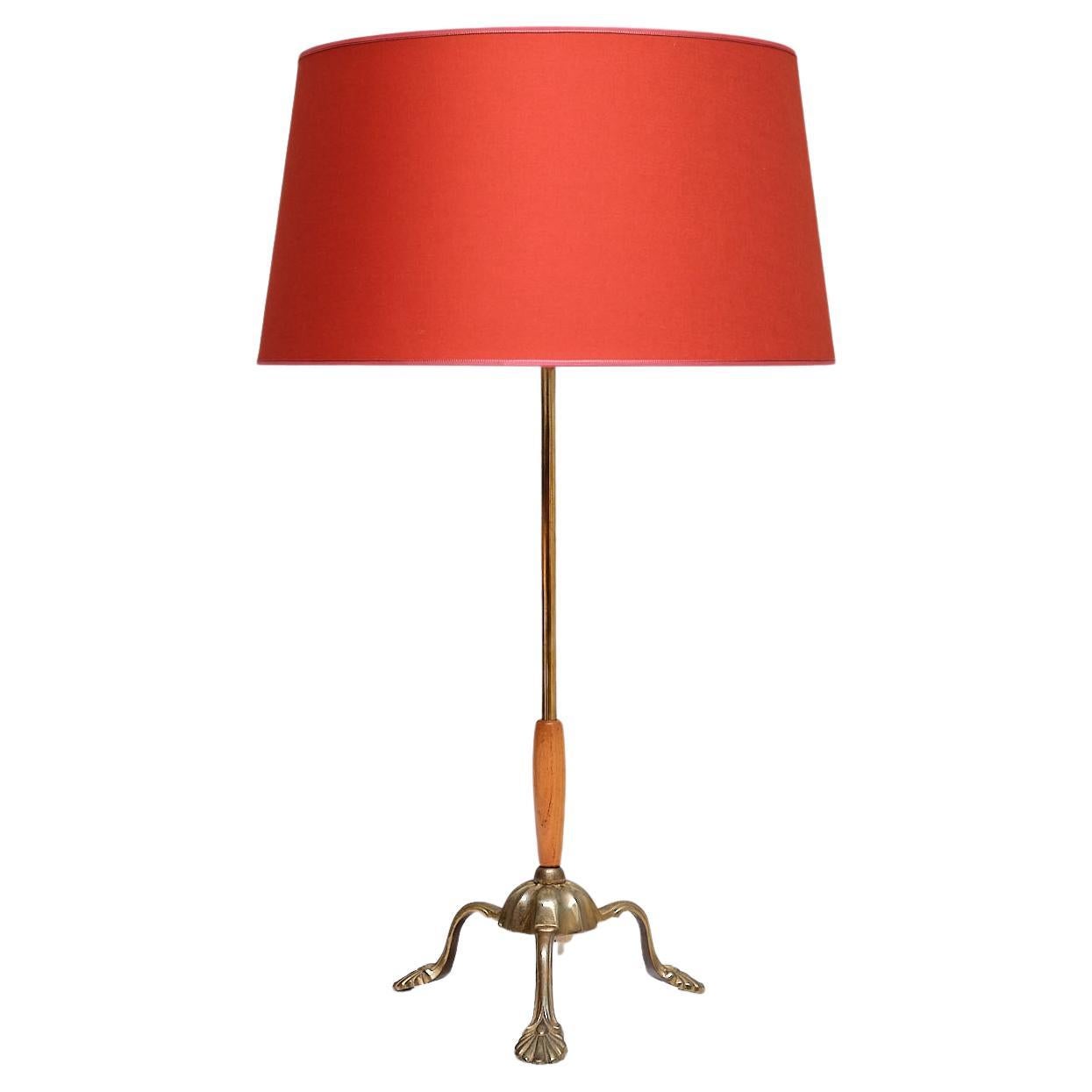 Lampe de bureau Edvard Hagman en laiton, orme et abat-jour Vermillion, Suède, années 1940