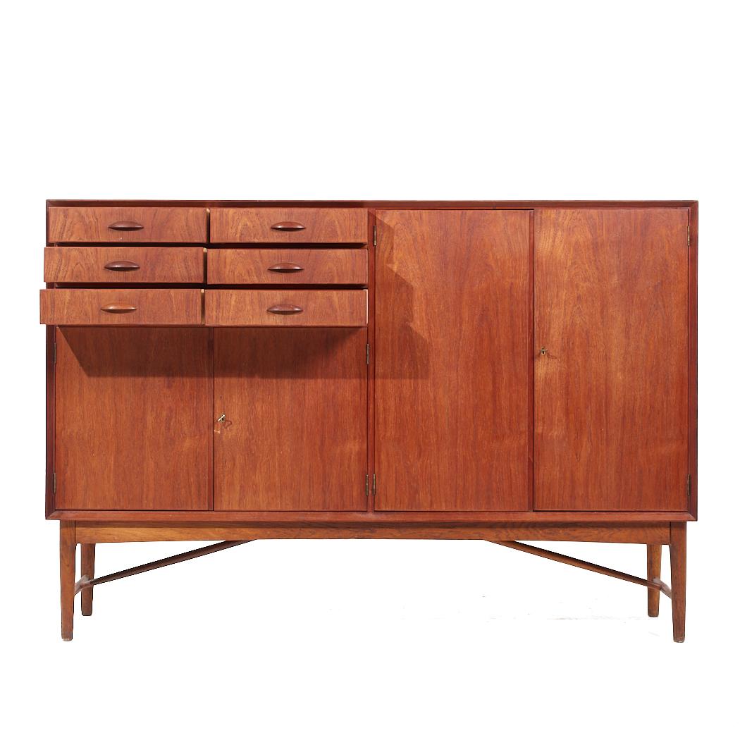 Edvard Valentinsen Mid Century Danish Teak Tall Credenza In Good Condition For Sale In Countryside, IL