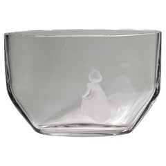 Vase en cristal gravé Edvin Öhrström pour Orrefors, 1942 The Modernity