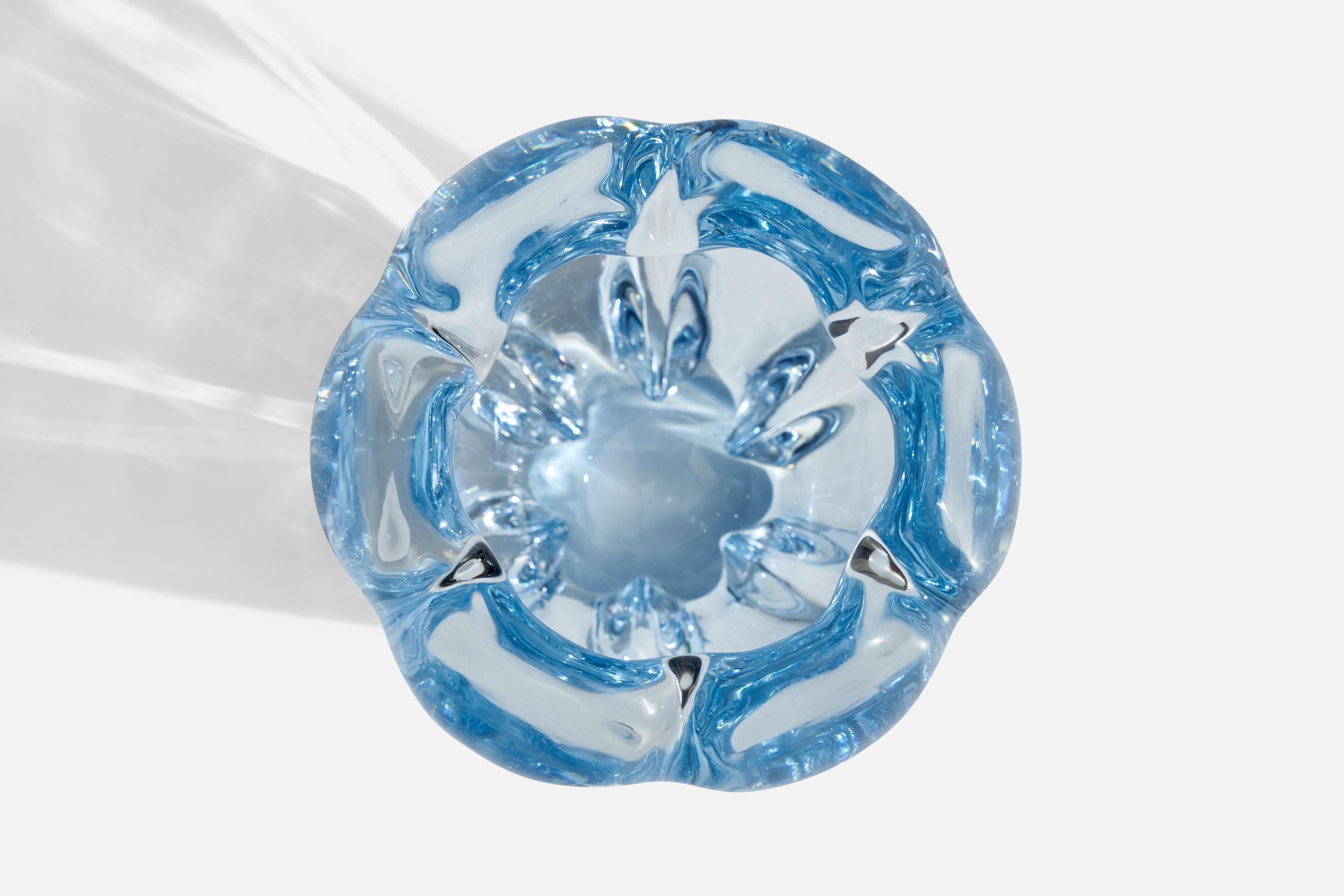 Mid-20th Century Edvin Öhrström, Vase, Glass, Sweden, 1940s For Sale