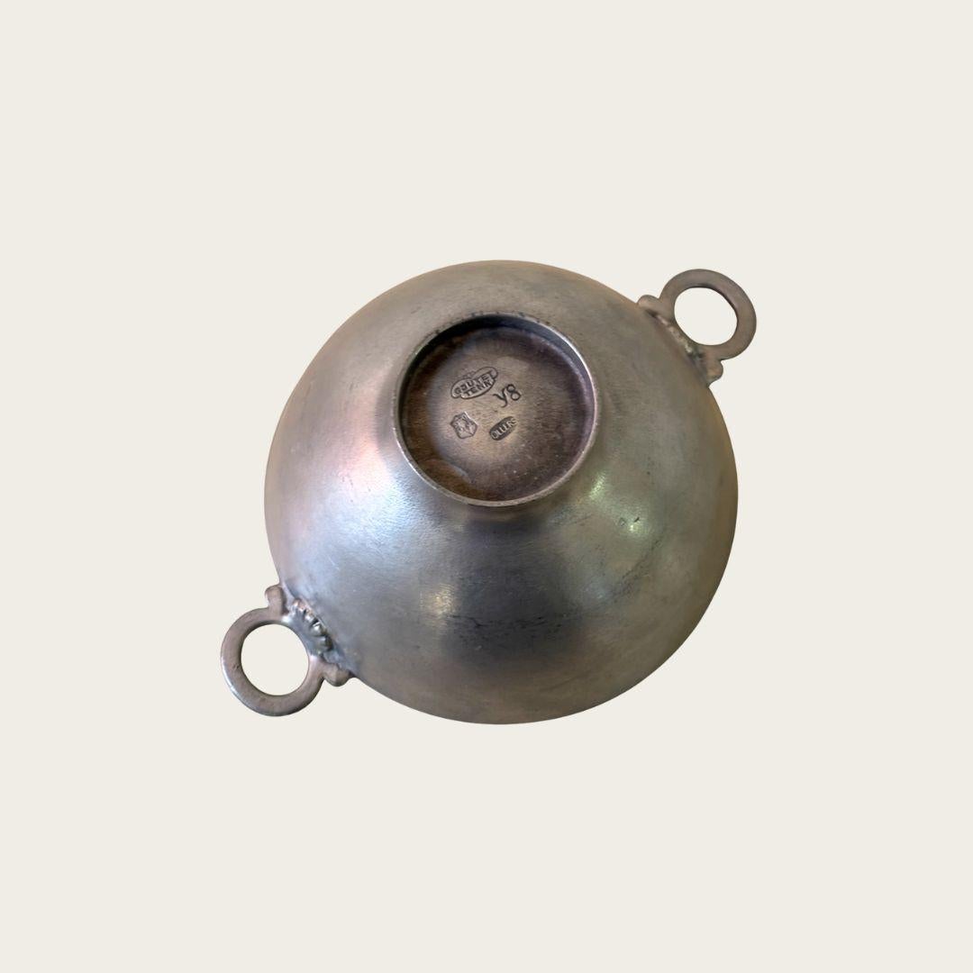 Scandinavo moderno Ciotola di peltro Edvin Ollers con coperchio in vendita