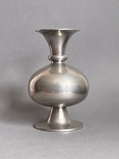 Jarrón sueco de peltre de estilo Art Déco de Edvin Ollers, firmado, 1930