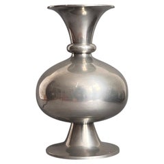 Jarrón sueco de peltre de estilo Art Déco de Edvin Ollers, firmado, 1930