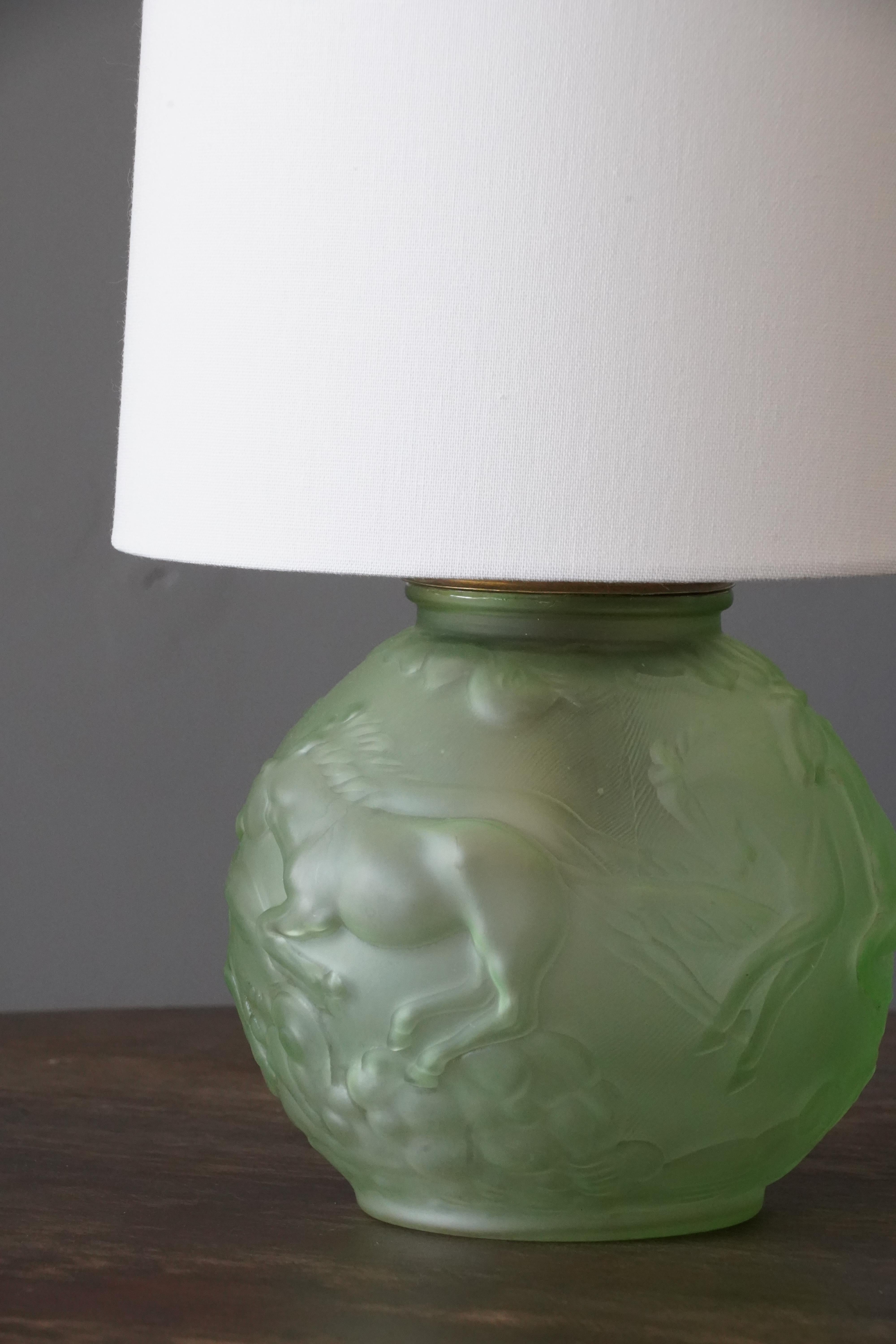Edvin Ollers, Table Lamp, Green Glass, Brass, Elme Glasbruk, Sweden, 1930s In Good Condition In High Point, NC