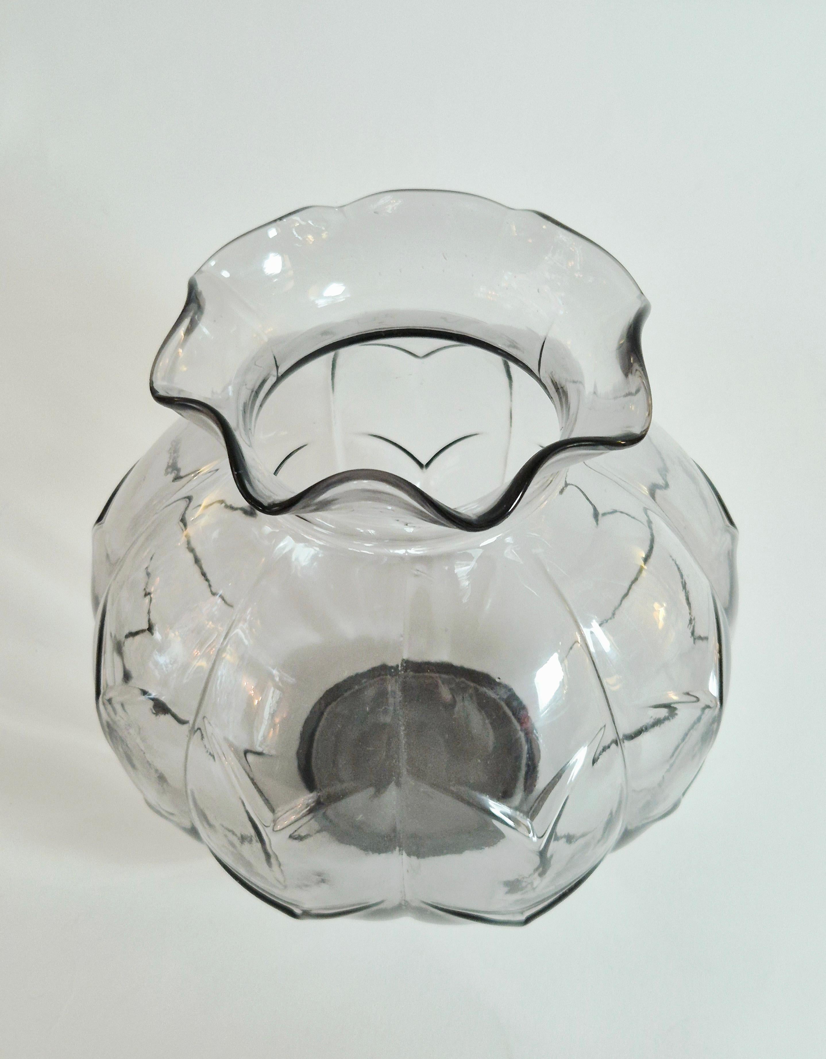 Scandinave moderne Edvin Ollers, vase modèle Ove, conçu pour Elme Glasbruk dans les années 1930, Suède Moderne en vente