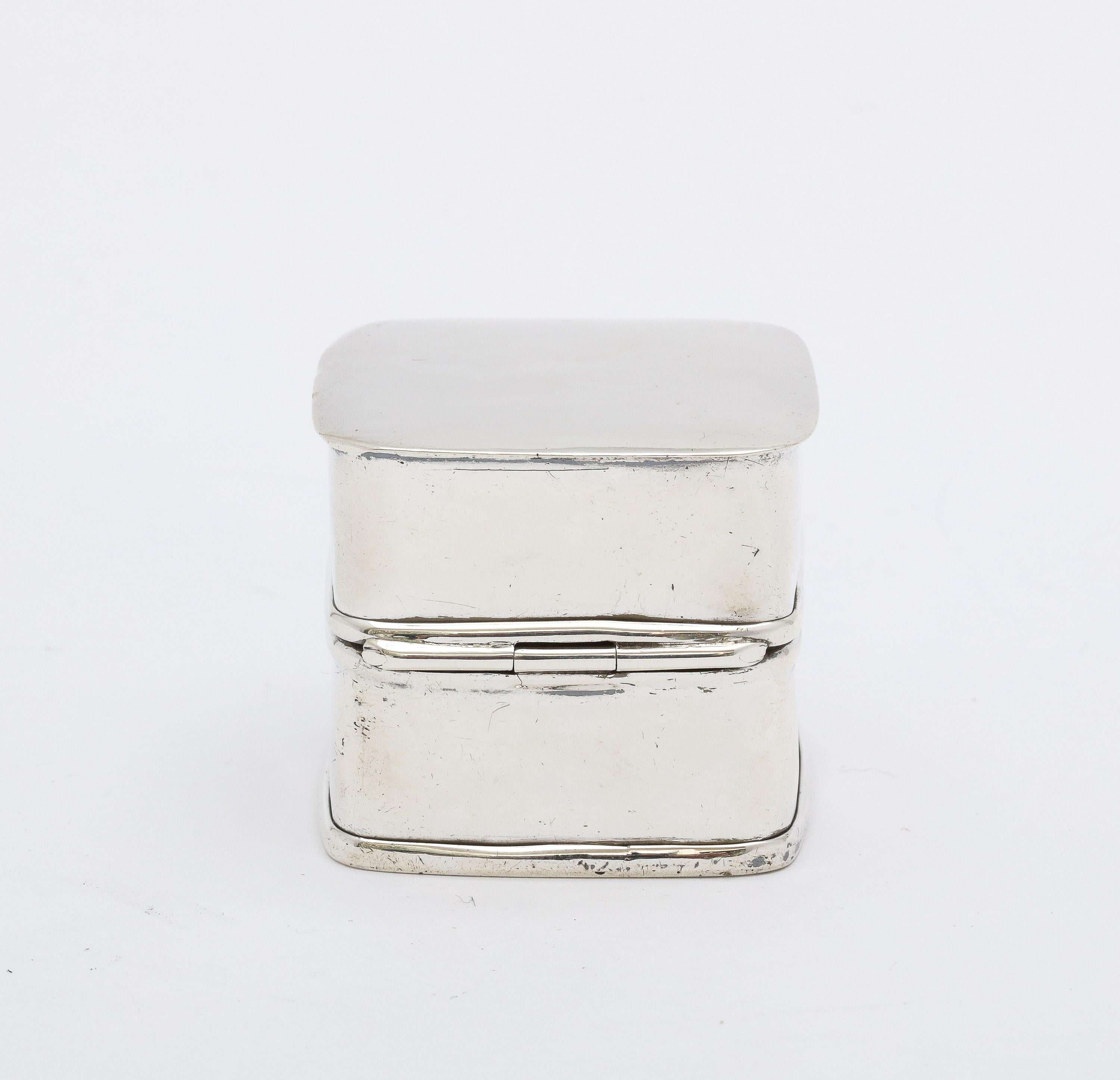 Edwadian Period Sterling Silver Ring Box In Good Condition For Sale In New York, NY