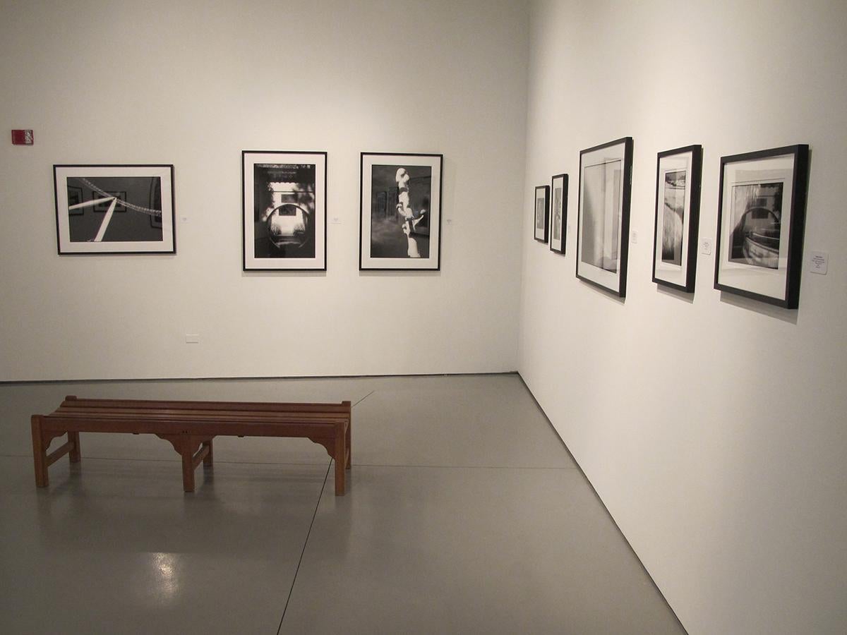 Cette œuvre est encadrée (17x21) mais peut être envoyée non encadrée (12x16). Les éditions et formats supplémentaires sont non encadrés. Toutes les photographies sont signées. Livraison gratuite pour tous les tirages non encadrés. 

Edward Alfano