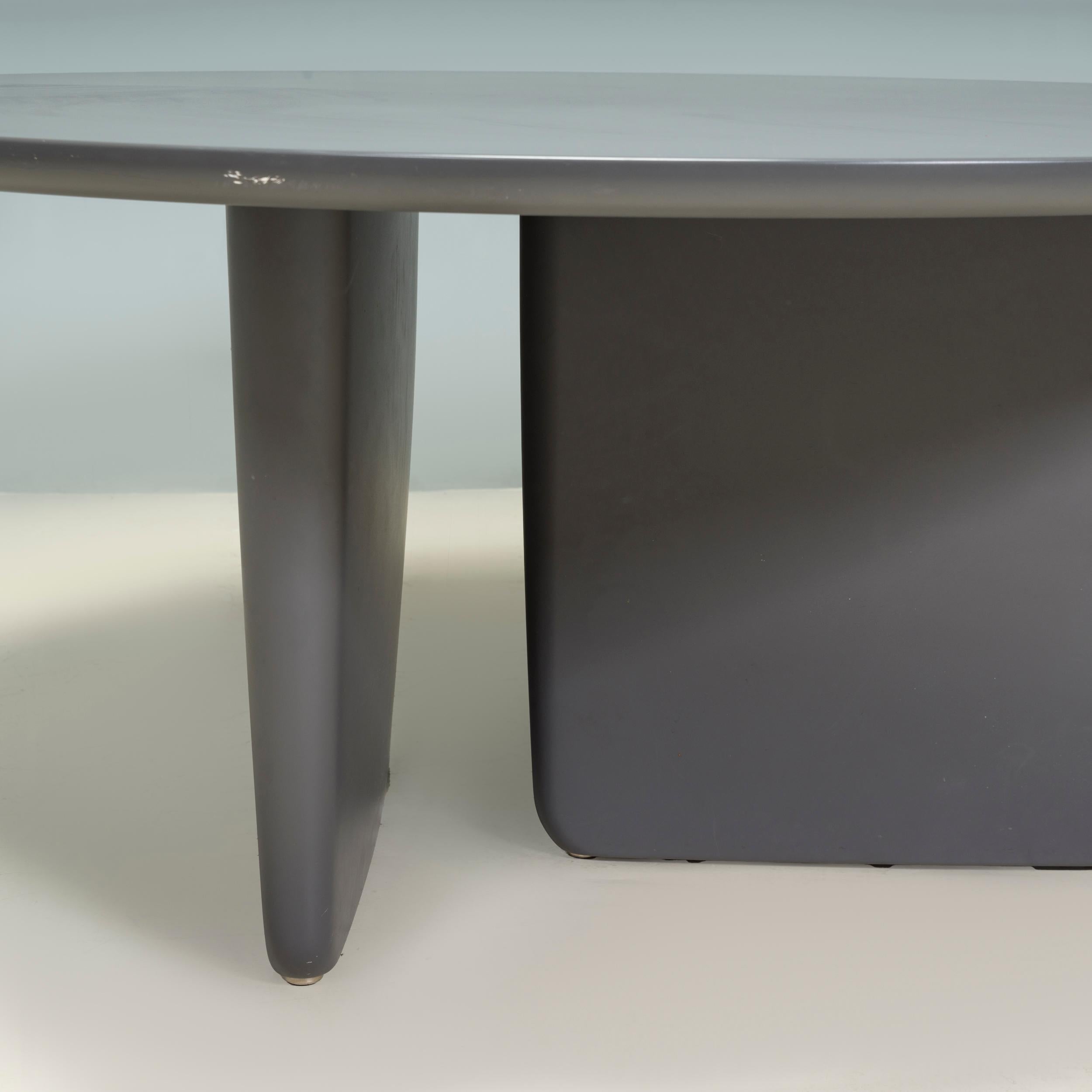  B&B Italia by Edward Barber & Jay Osgerby Grey Tobi-Ishi Dining Table In Good Condition For Sale In London, GB