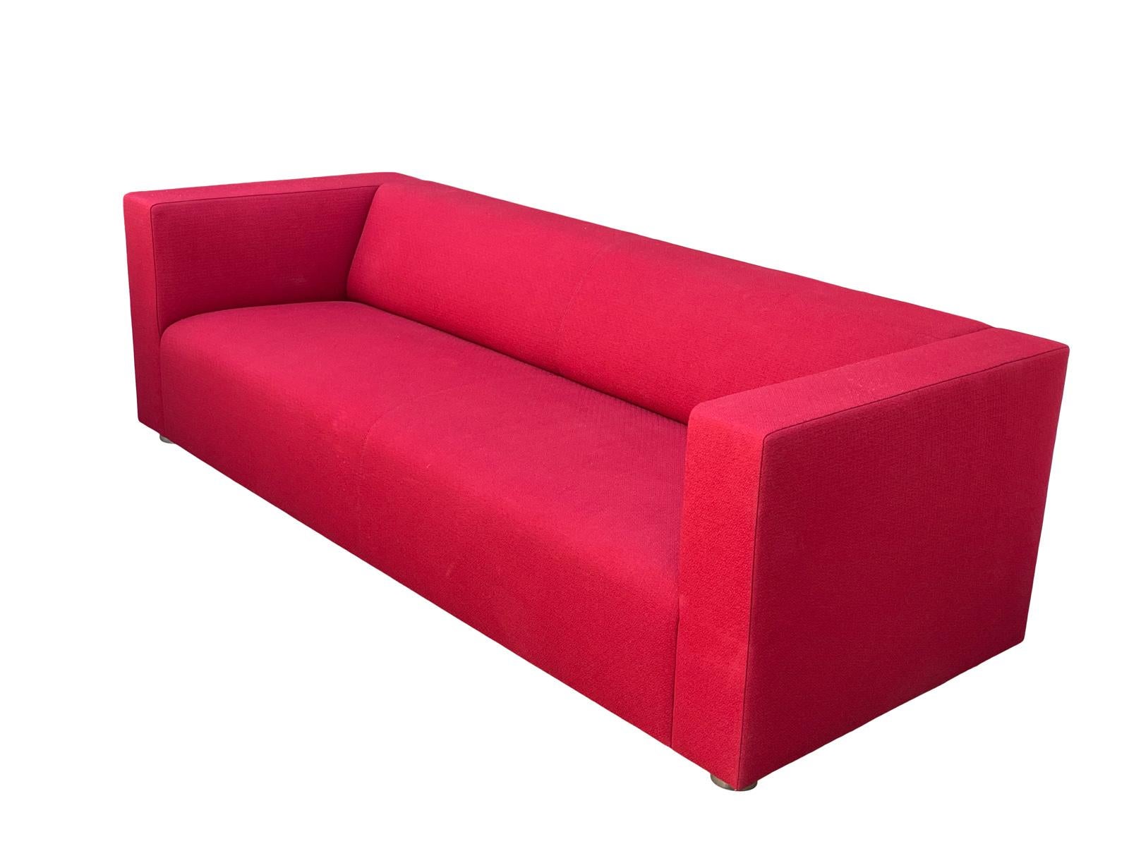 Edward Barber & Jay Osgerby Red Sofa For Knoll In Excellent Condition For Sale In Bensalem, PA