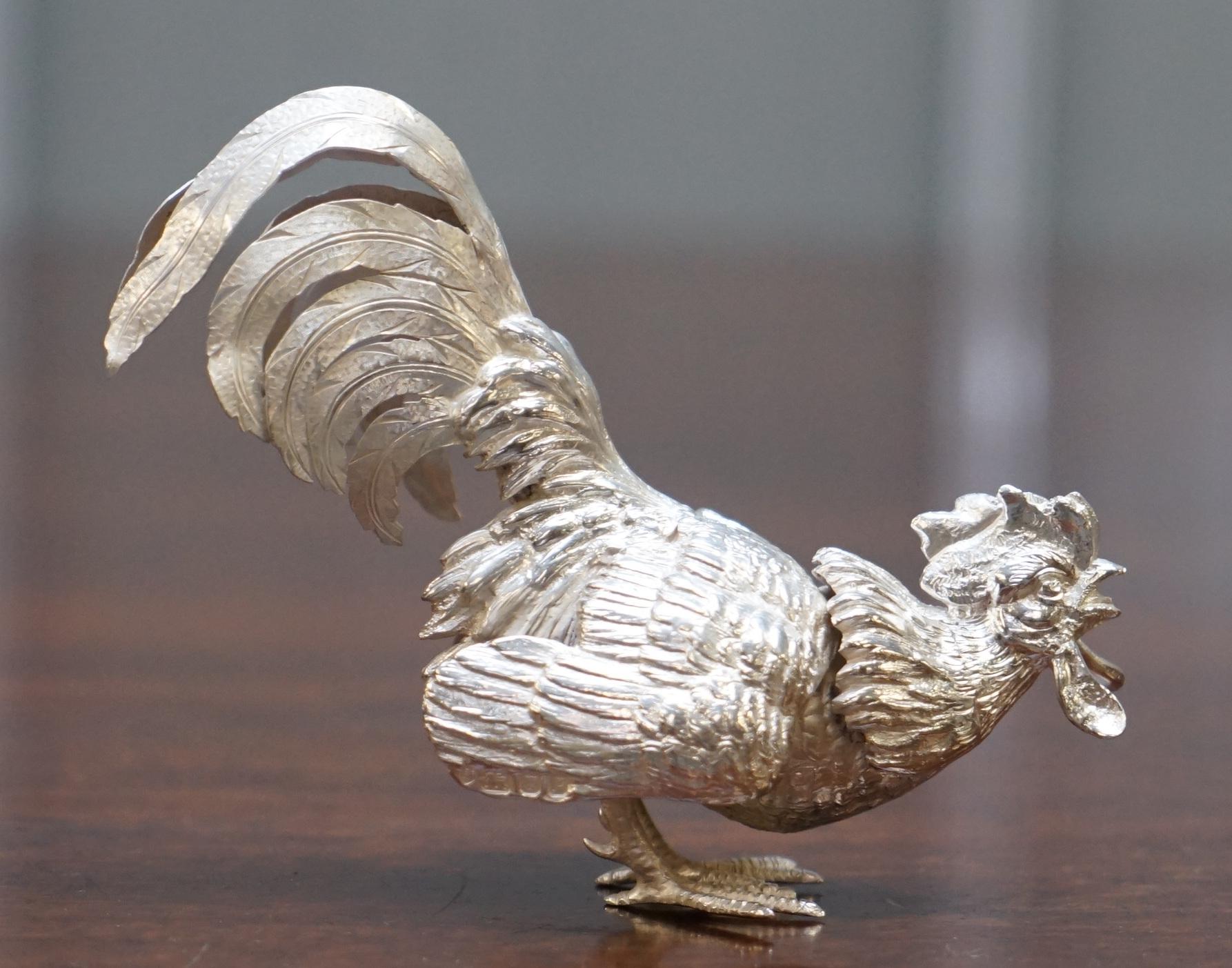 We are delighted to offer for sale this fully restored solid sterling silver Edward Barnard 1970 fully hallmarked rooster

A good looking well made and decorative piece, its fully hallmarked to the wing EB under SS within a shield for Edward