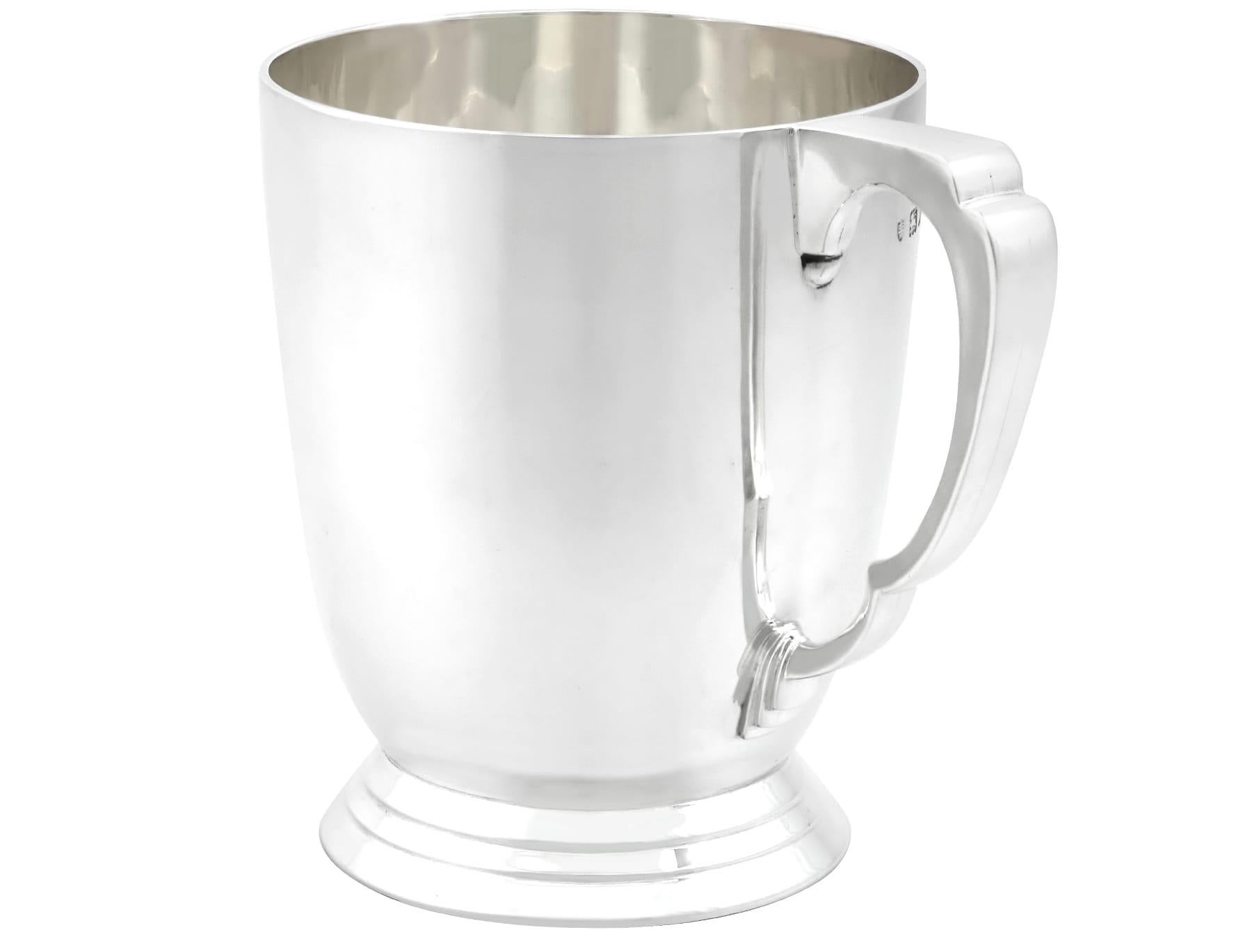 Edward Barnard & Sons Ltd Antique Art Deco Sterling Silver Pint Mug For Sale 1