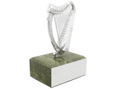 Edward Barnard & Sons Vintage Englische Sterlingsilber-Harfe-Trophäe