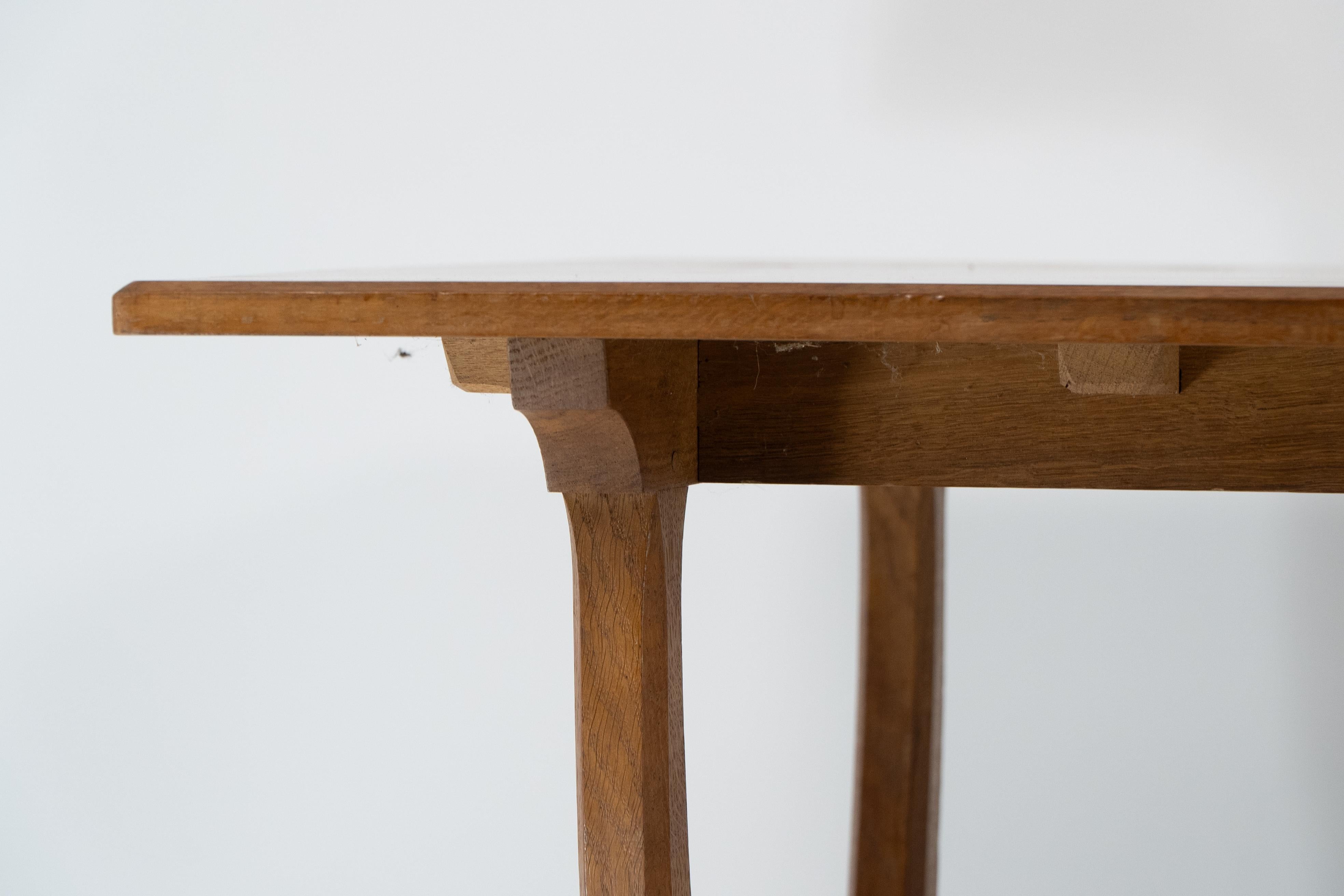 Oak Edward Barnsley. A Cotswold School Arts & Crafts oak coffee table U shaped base For Sale
