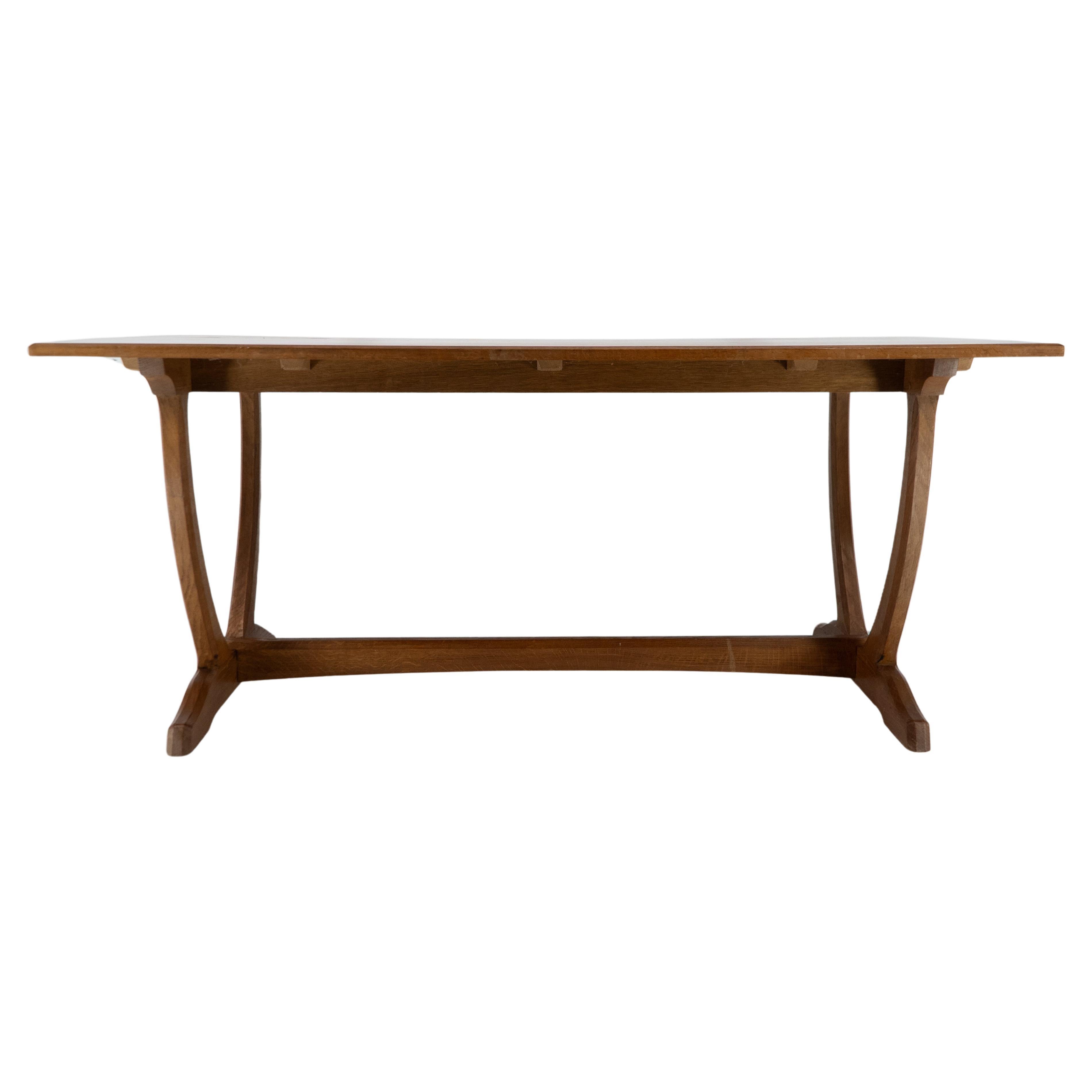 Edward Barnsley. Table basse en chêne de l'école Cotswold Arts & Crafts, base en U en vente