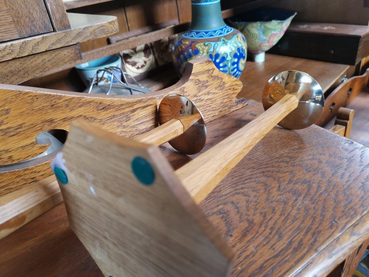 Edward Barnsley, a Pair of Arts & Crafts Oak Candlesticks with Spider Web Bases In Good Condition For Sale In London, GB