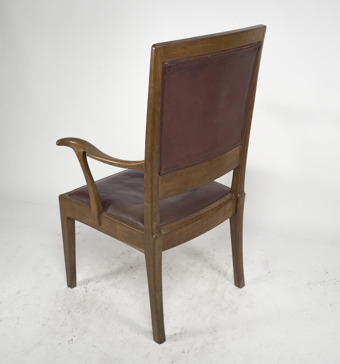 Edward Barnsley. Commissioned by G H J Morris An Arts & Crafts Cotswold armchair In Good Condition For Sale In London, GB