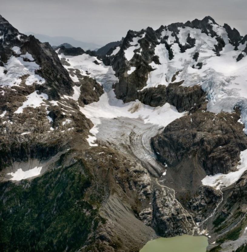 Coast Mountains #1, Tantalus Range, British Columbia, Canada - Photograph Contemporaneo di Edward Burtynsky