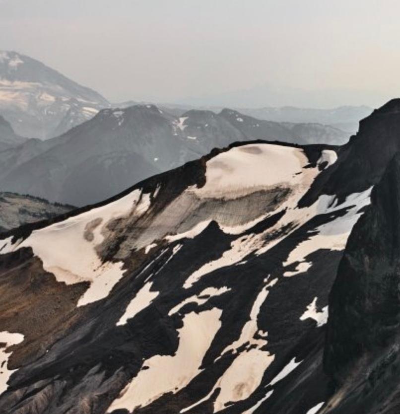 Mountains Coast #2, The Black Tusk, Colombie-Britannique, Canada - Noir Color Photograph par Edward Burtynsky