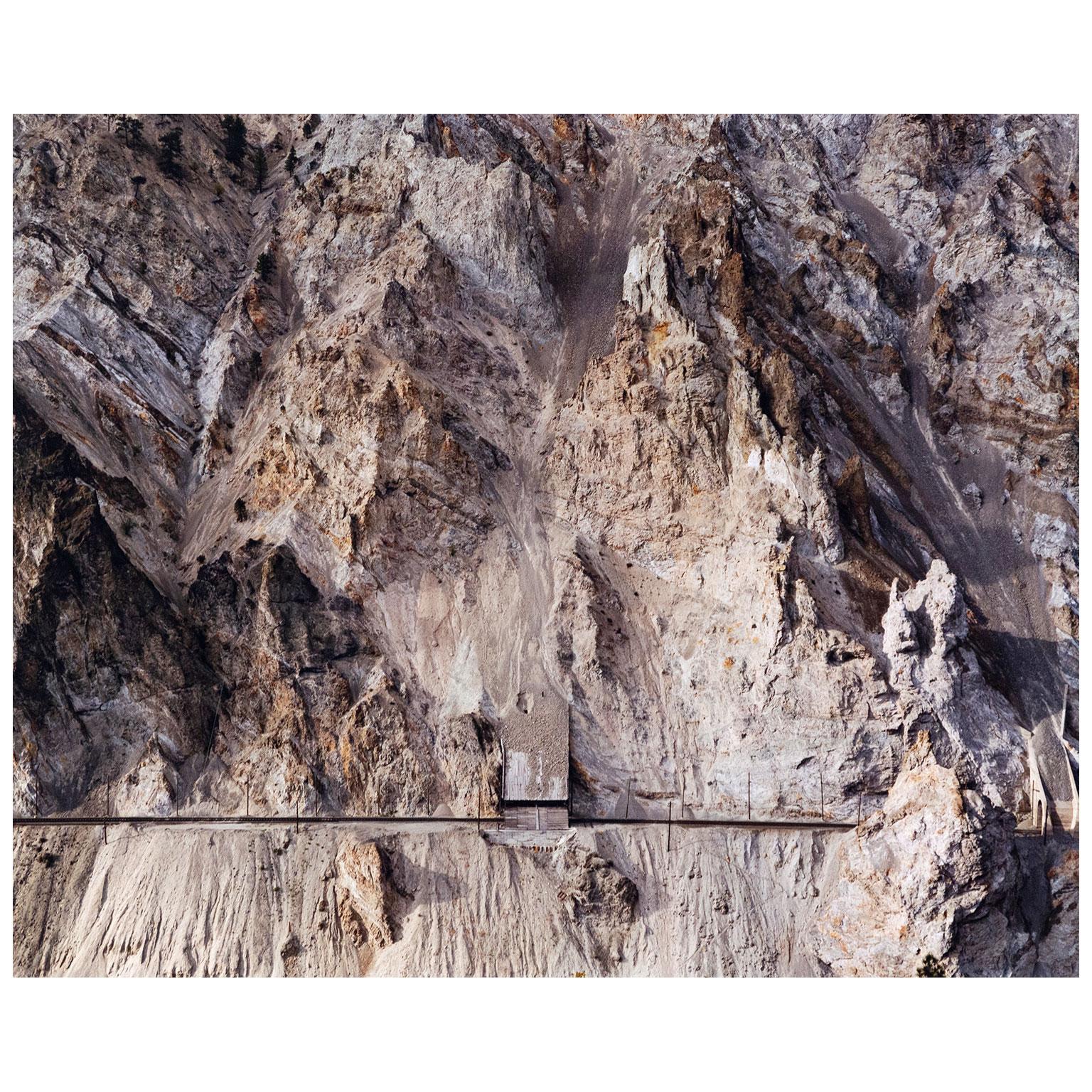 Coupes de rail #4 - Photograph de Edward Burtynsky