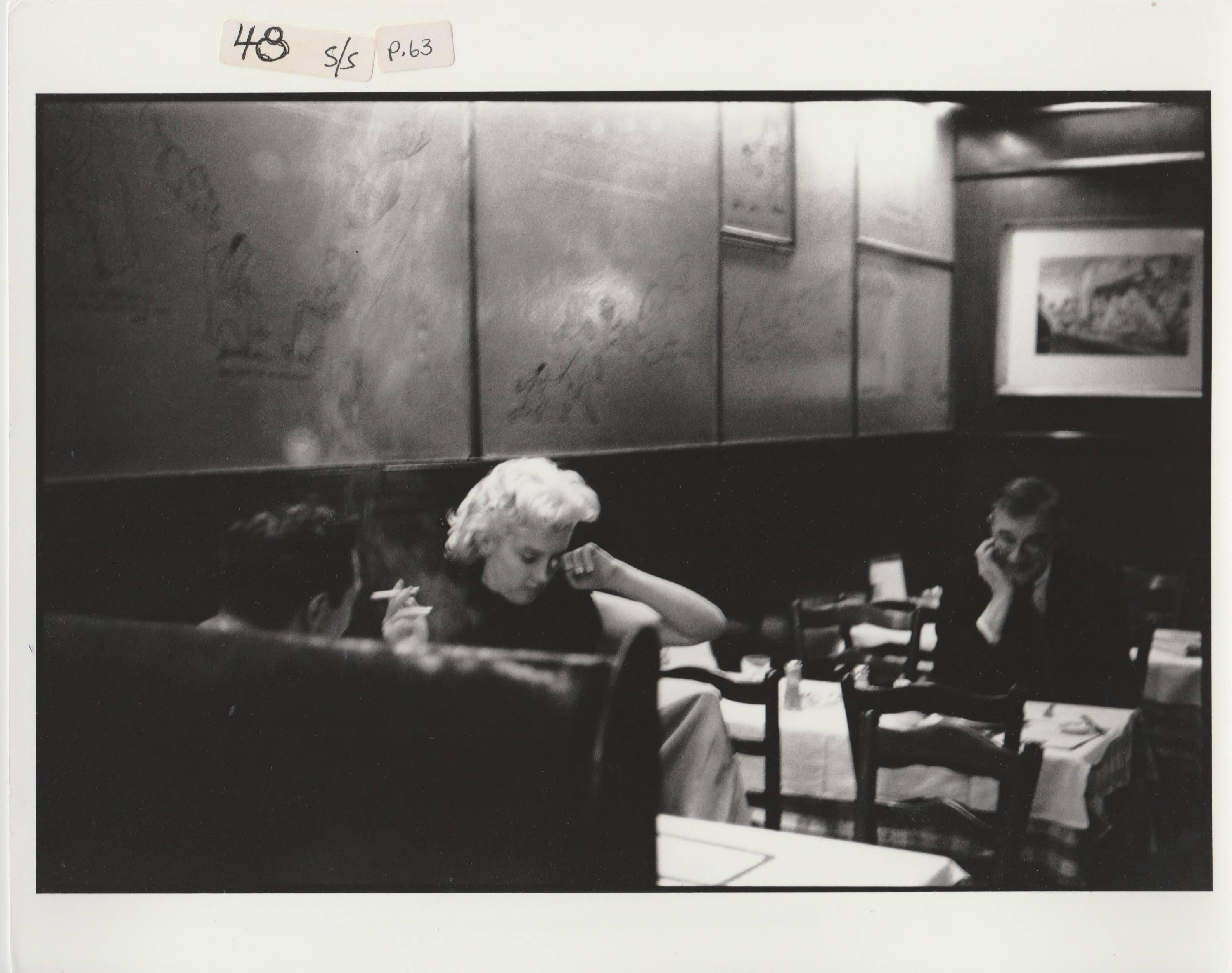 Edward Feingersh Black and White Photograph – Marilyn Monroe, einzigartiger Druck aus dem Jahr 1988 aus einem Originalnegativ