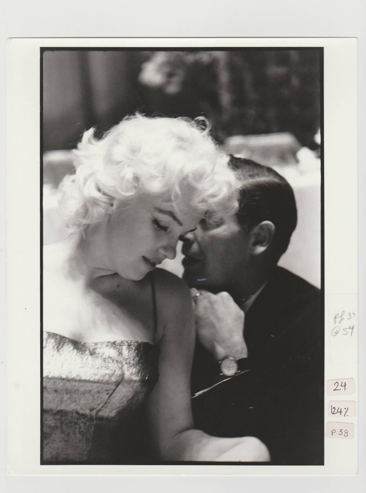 Edward Feingersh Black and White Photograph – Marilyn Monroe, einzigartiger Druck aus dem Jahr 1988 aus einem Originalnegativ