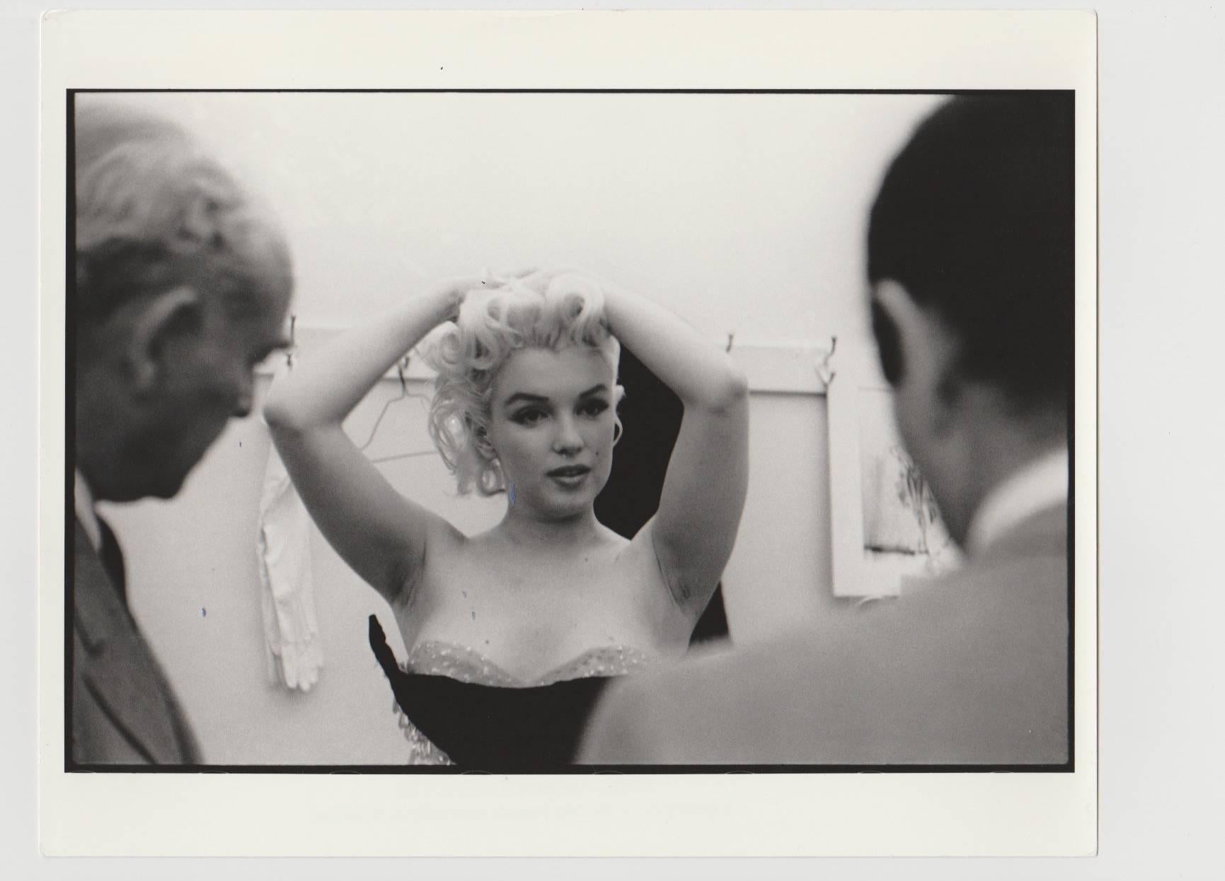 Edward Feingersh Black and White Photograph – Marilyn Monroe, Schwarz-Weiß-Druck, 1988 von Original Negative. 