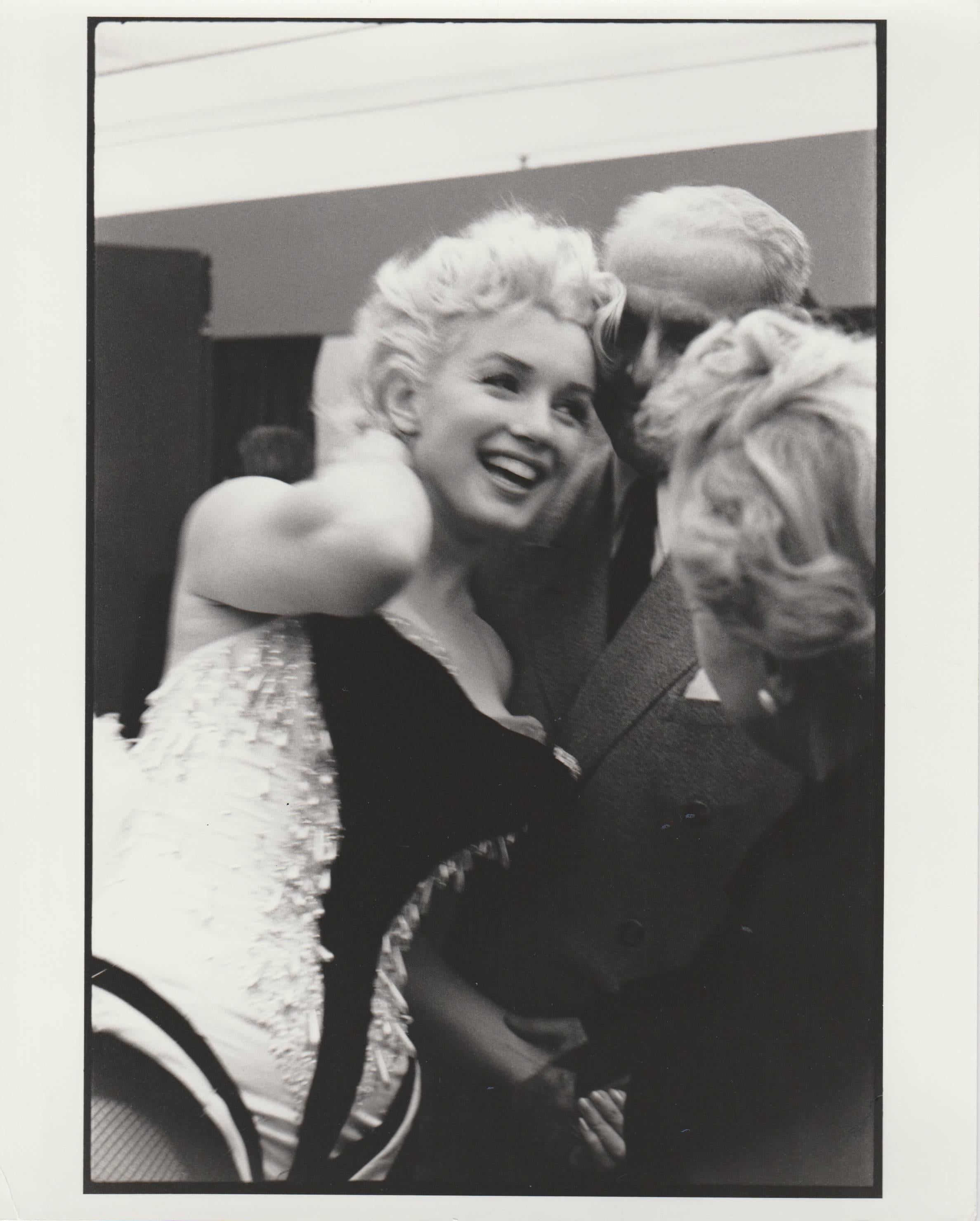 Edward Feingersh Black and White Photograph – Marilyn Monroe, einzigartiger Druck aus dem Jahr 1988 aus einem Originalnegativ