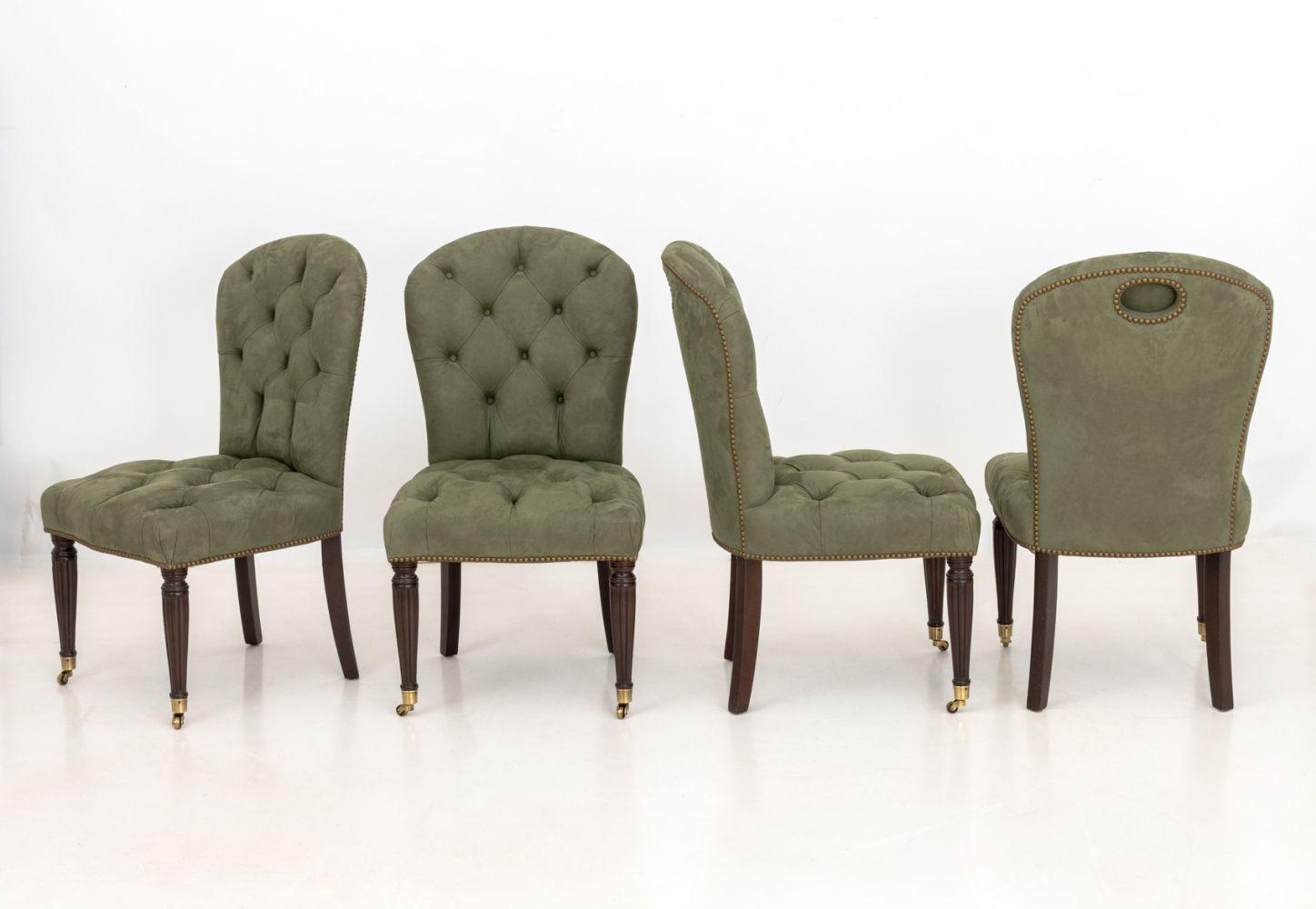 Edward Ferrell Ltd. Chaises rembourrées en daim, 4 Bon état - En vente à Astoria, NY