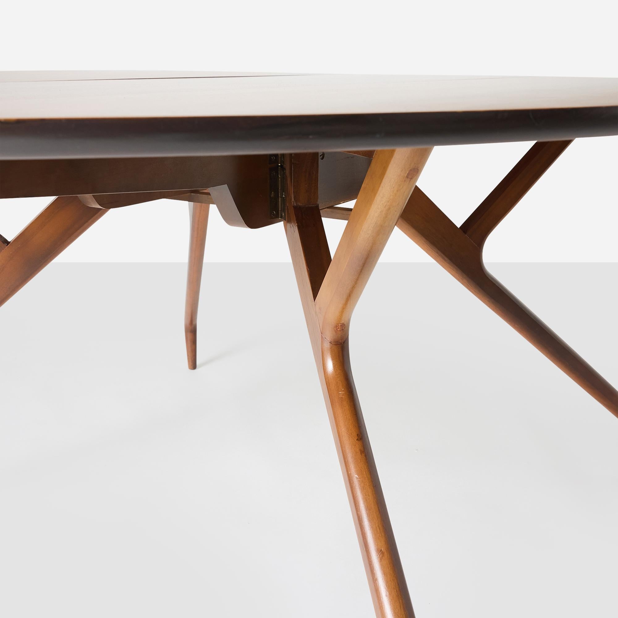 Table de salle à manger Edward Frank en vente 4