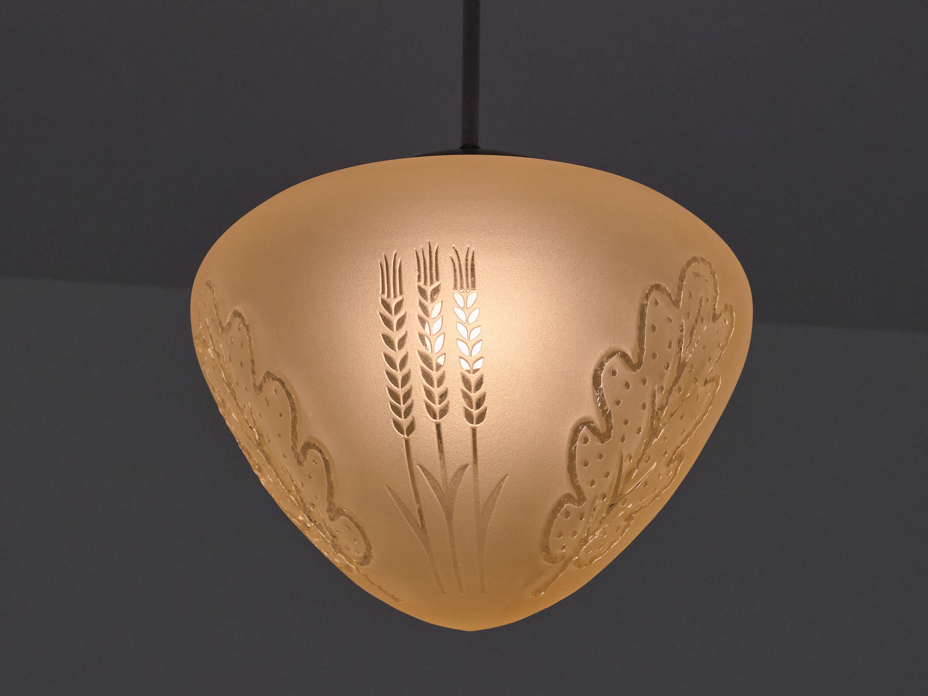Scandinavian Modern Edward Hald Attributed Pendant Lamp, Decorated Glass, Orrefors, Sweden, 1930s For Sale