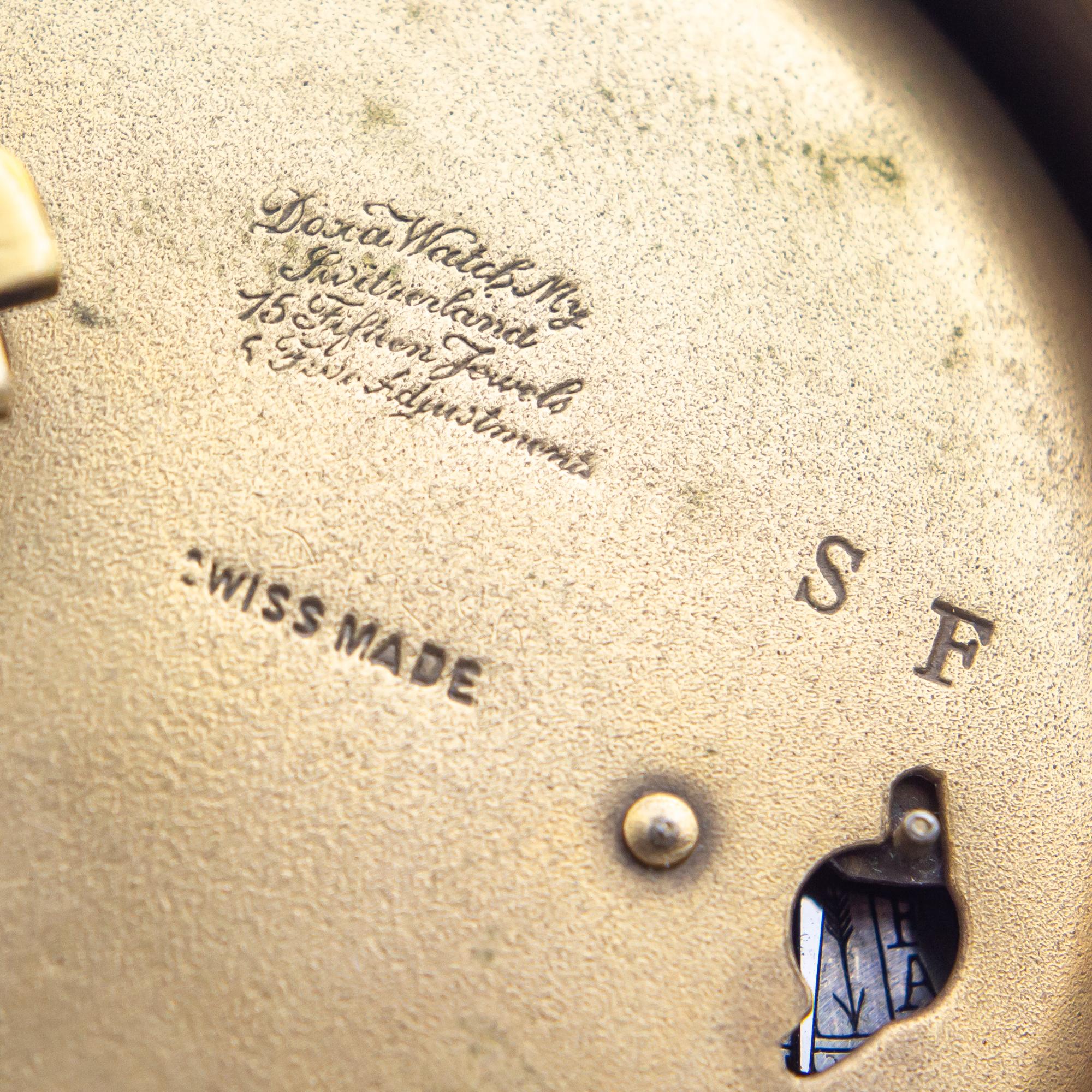 Edward I. Farmer Table Clock in Gilt Silver, Jadeite and Coral 6