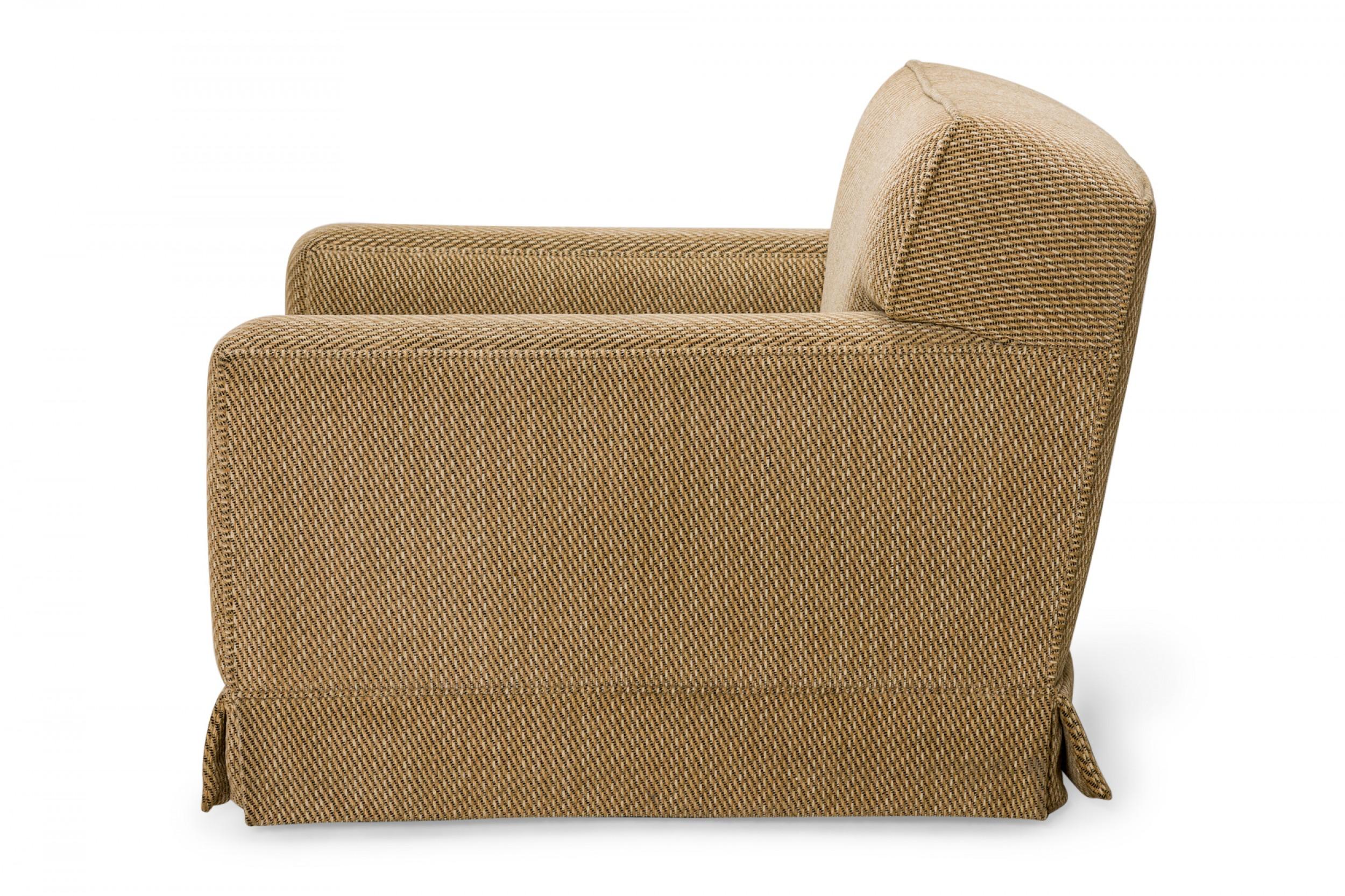 Mid-Century moderno Edward J Wormley per Dunbar Poltrona da salotto con gambe scanalate imbottite di colore beige in vendita