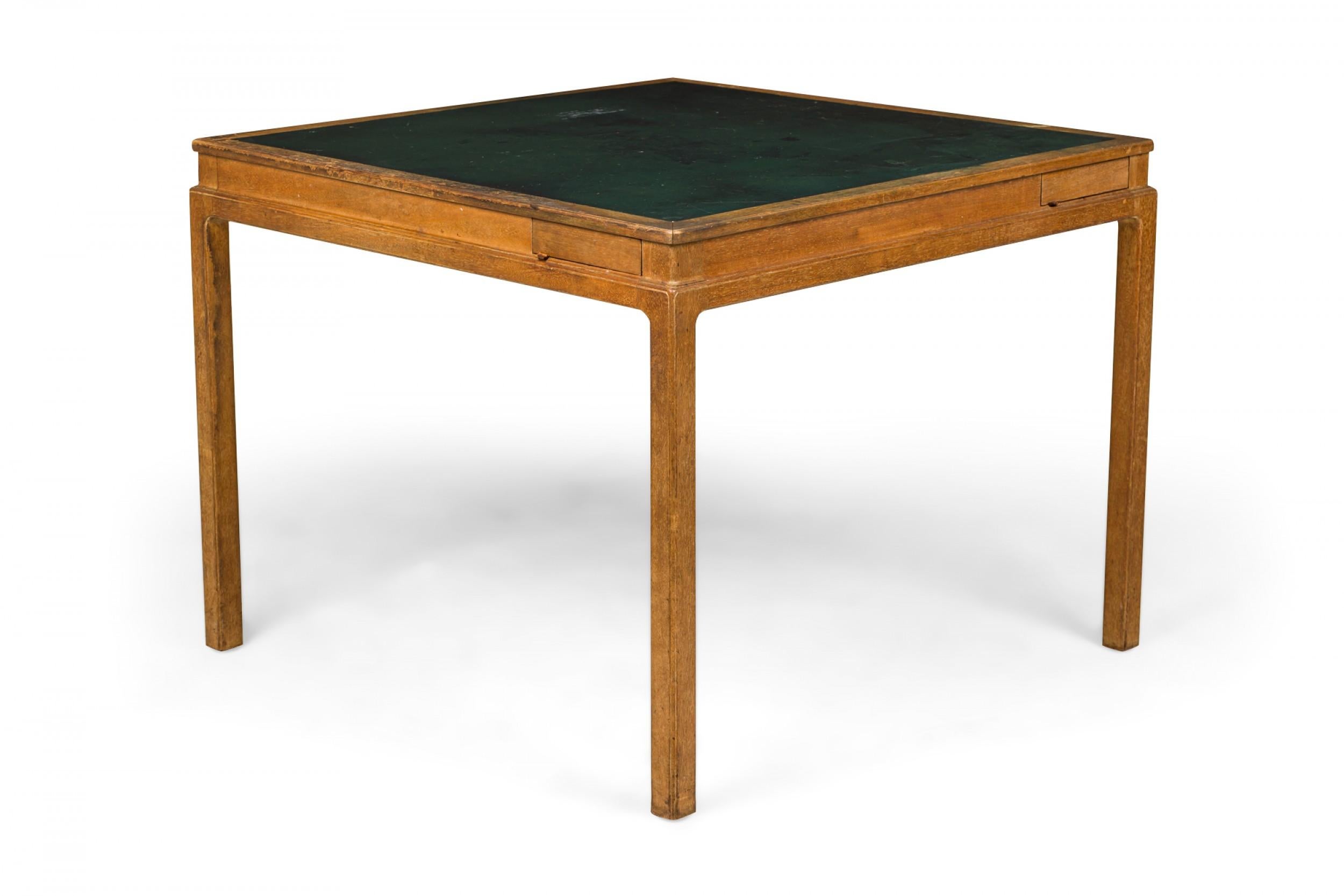 Edward J. Wormley für Dunbar, Spieltisch mit grüner Lederplatte (amerikanisch) im Angebot