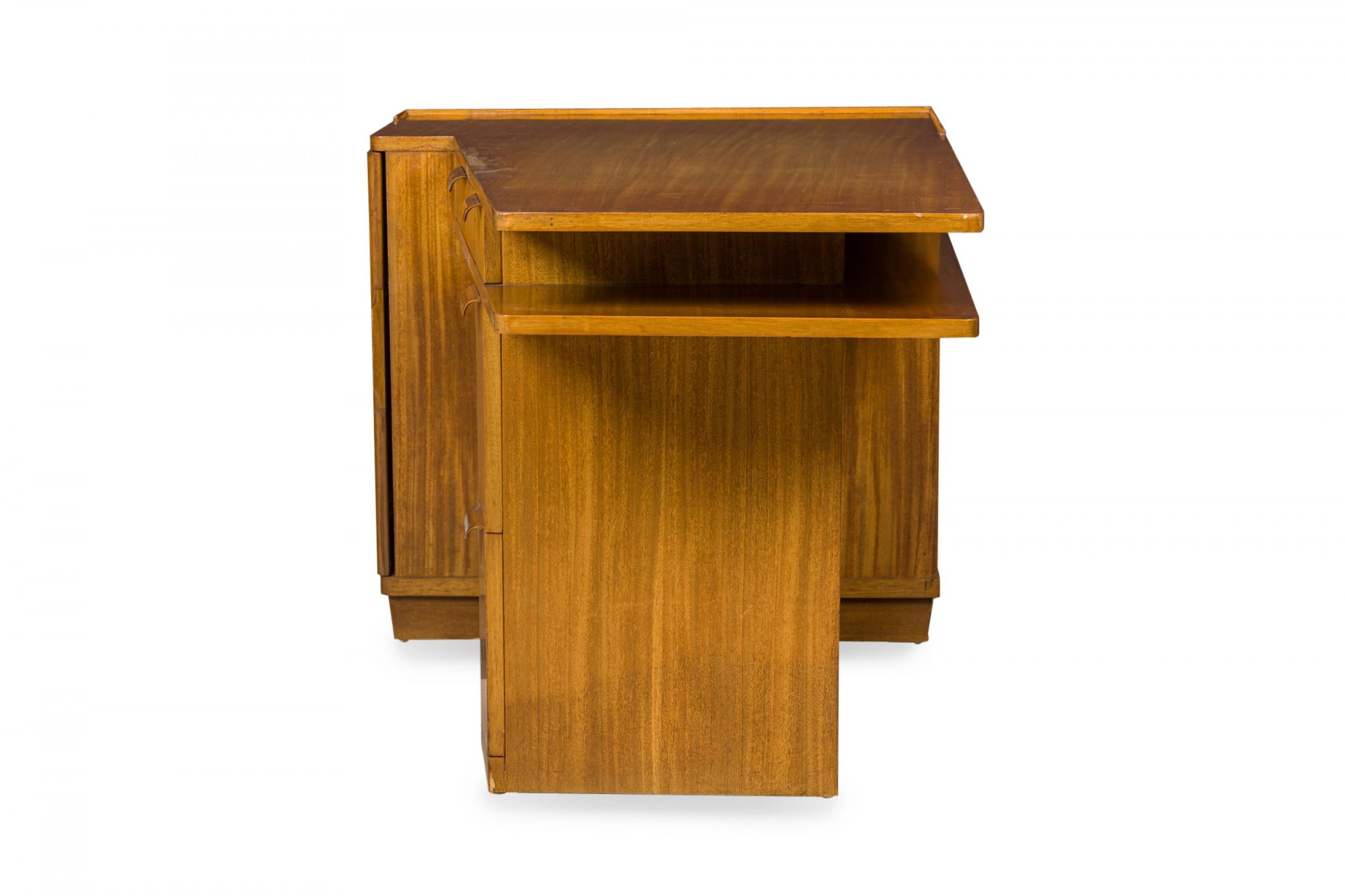 Mid-Century Modern Edward J Wormley for Dunbar Wooden Wedge Top Pedestal Desk For Sale
