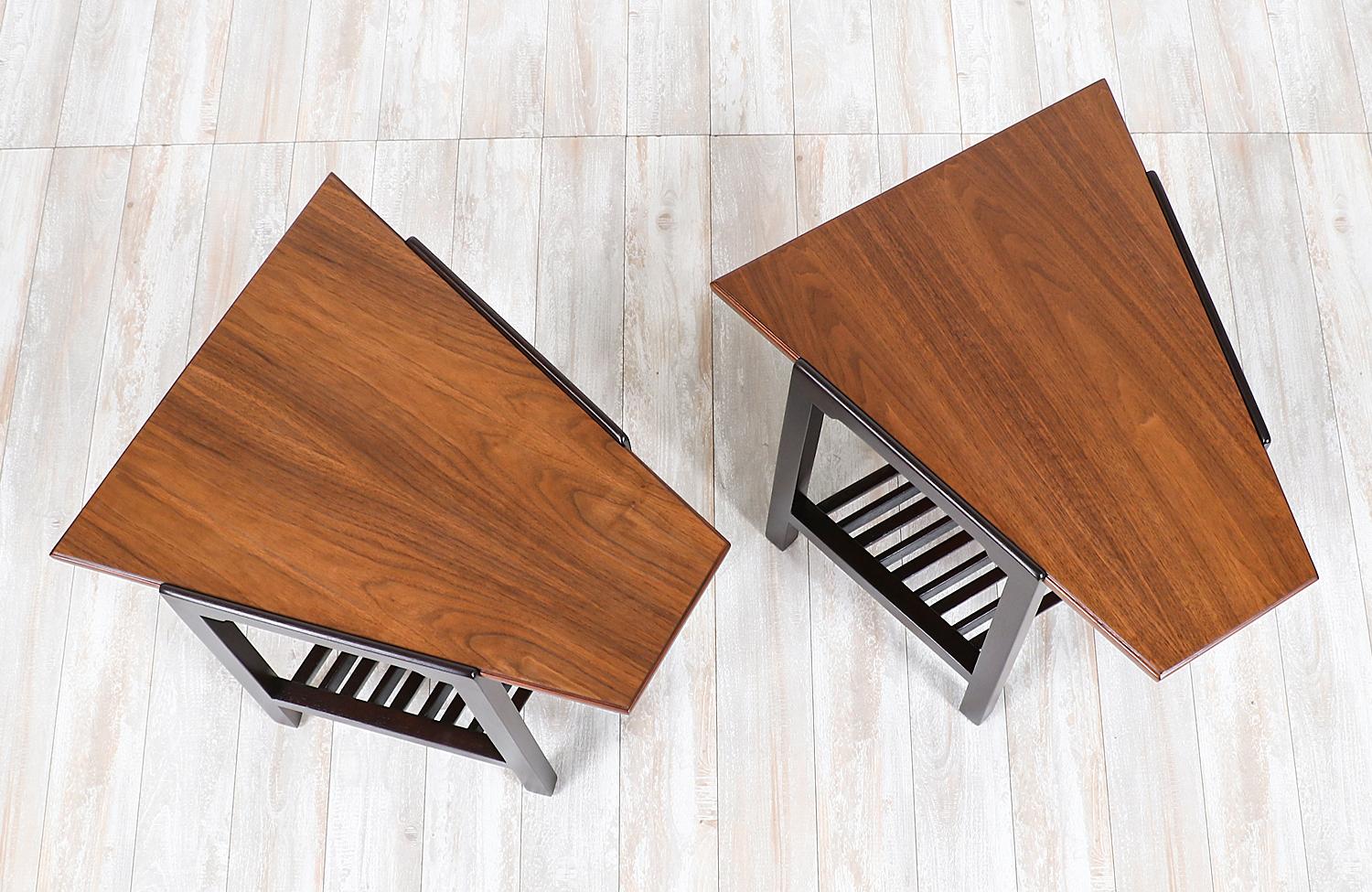 Edward J. Wormley Model-5593 Two-Tier Side Tables for Dunbar In Excellent Condition In Los Angeles, CA