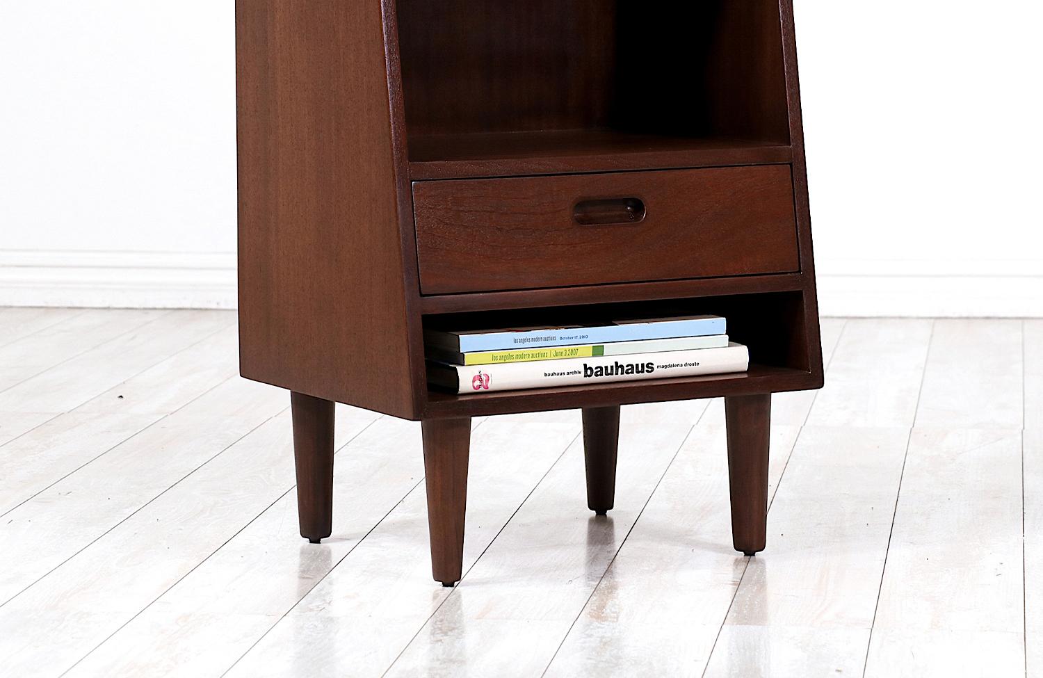 Expertly Restored - Edward J. Wormley Night Stands with Bookshelves for Dunbar In Excellent Condition For Sale In Los Angeles, CA