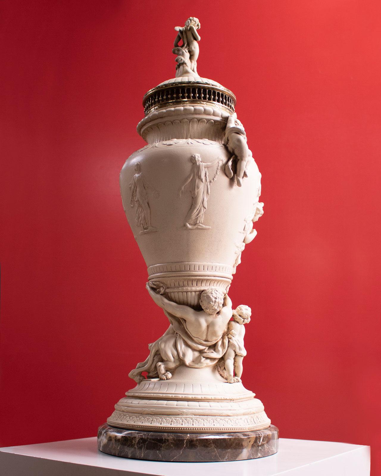 Neoclassical XIX century vase Edward James in white terracotta from 1860 For Sale 6