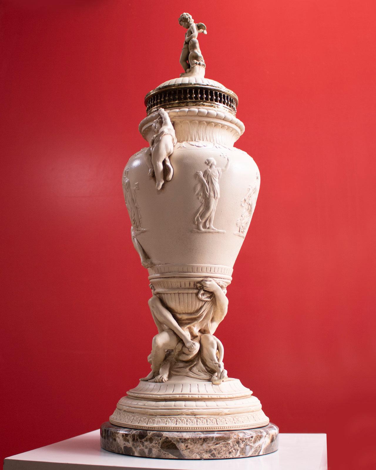 Neoclassical XIX century vase Edward James in white terracotta from 1860 For Sale 8
