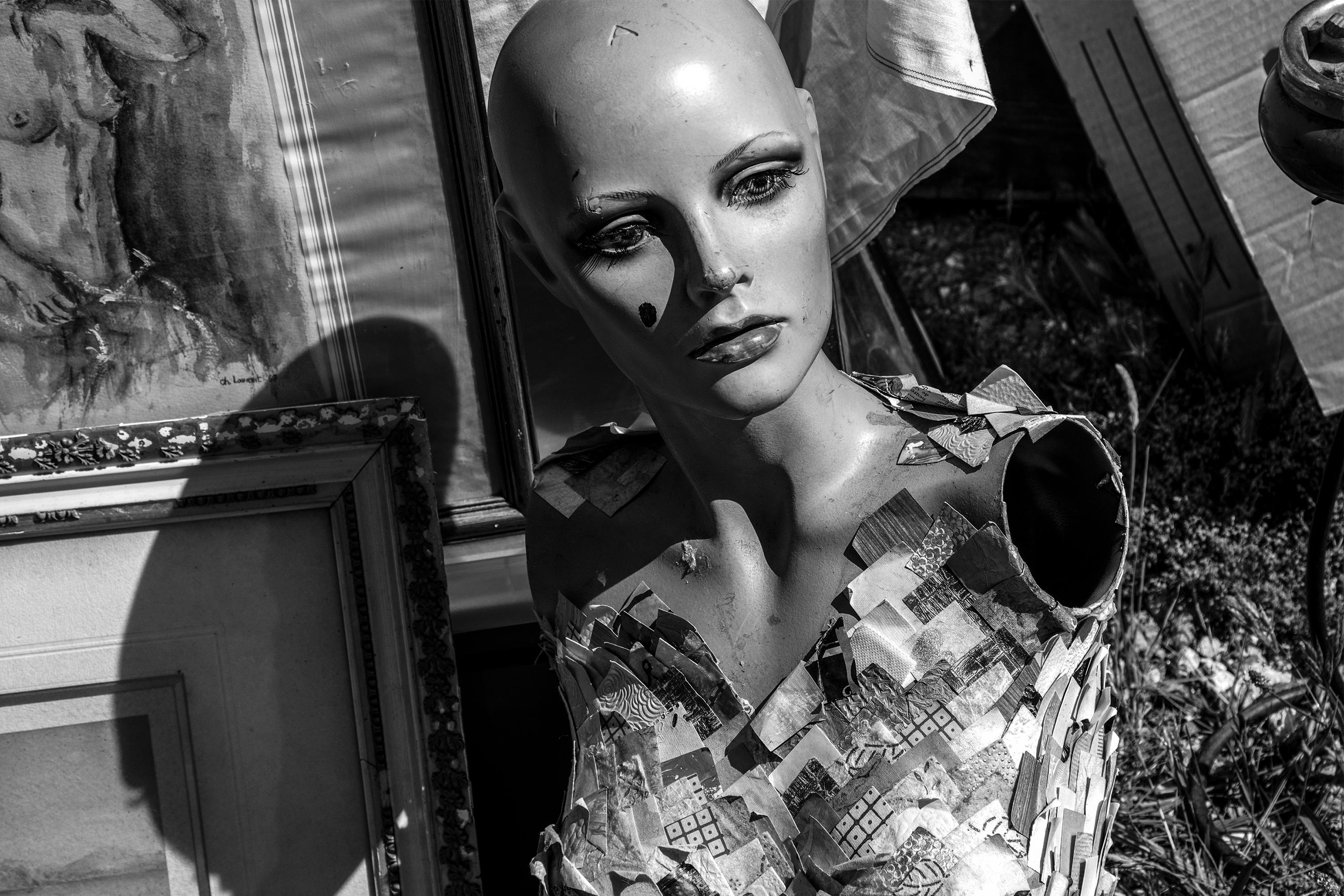 Black and White Photograph di Edward L. Rubin - Ragazza Cogolin