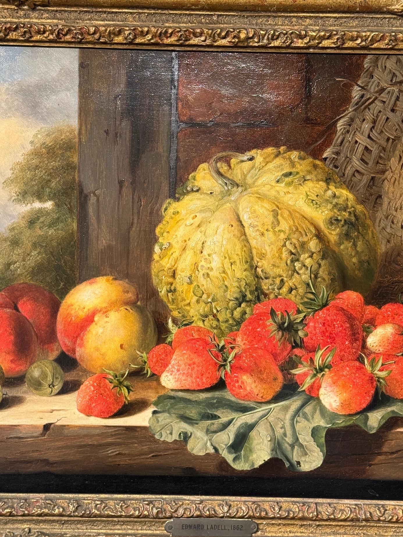 Englisches Stillleben aus dem 19. Jahrhundert mit Erdbeeren, Melonen, Pfirsichen, Gänseblümchen und Gänseblümchen im Angebot 1