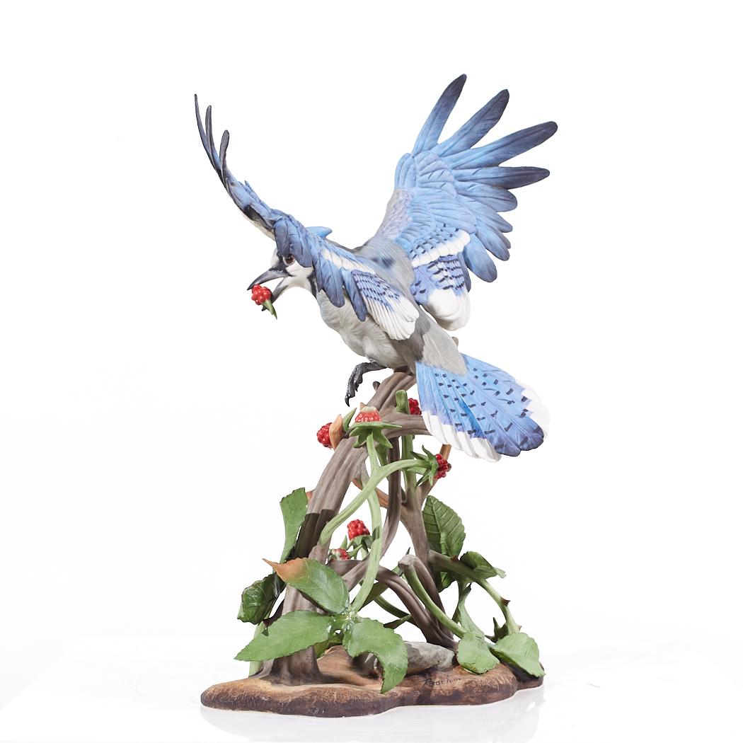 Edward Marshall Boehm Porcelain Blue Jay In Good Condition For Sale In Countryside, IL