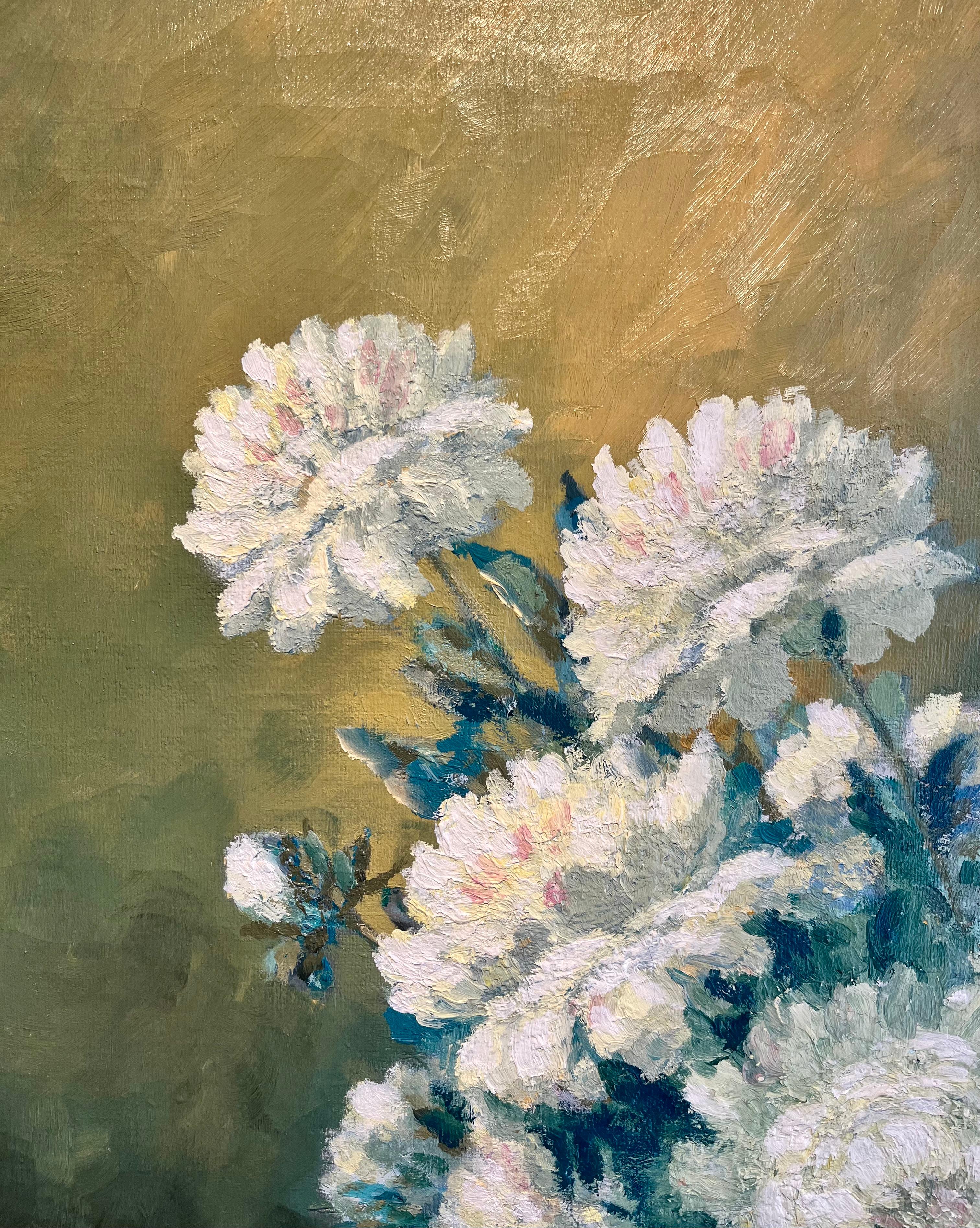 Natura morta di un vaso di peonie bianche in fiore - Painting di Edward R. Brevoort