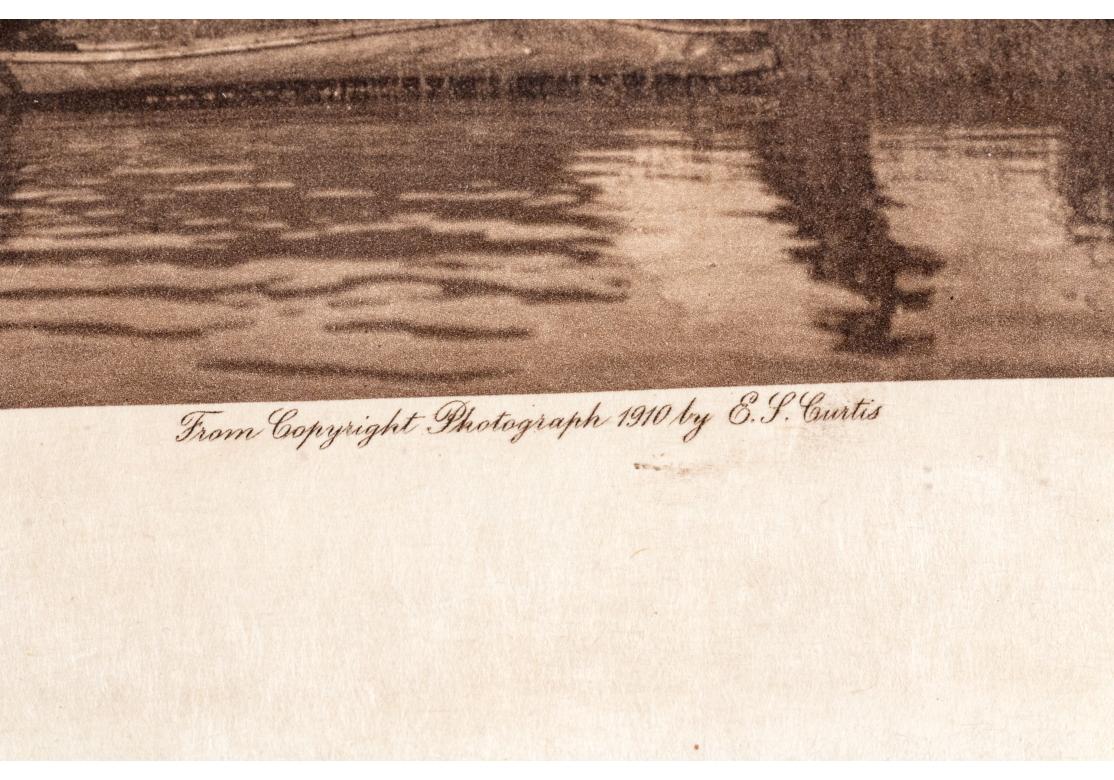 Edward S. Curtis (1868-1952) Rare photogravure sépia intitulée « Kalispel Camp » en vente 2