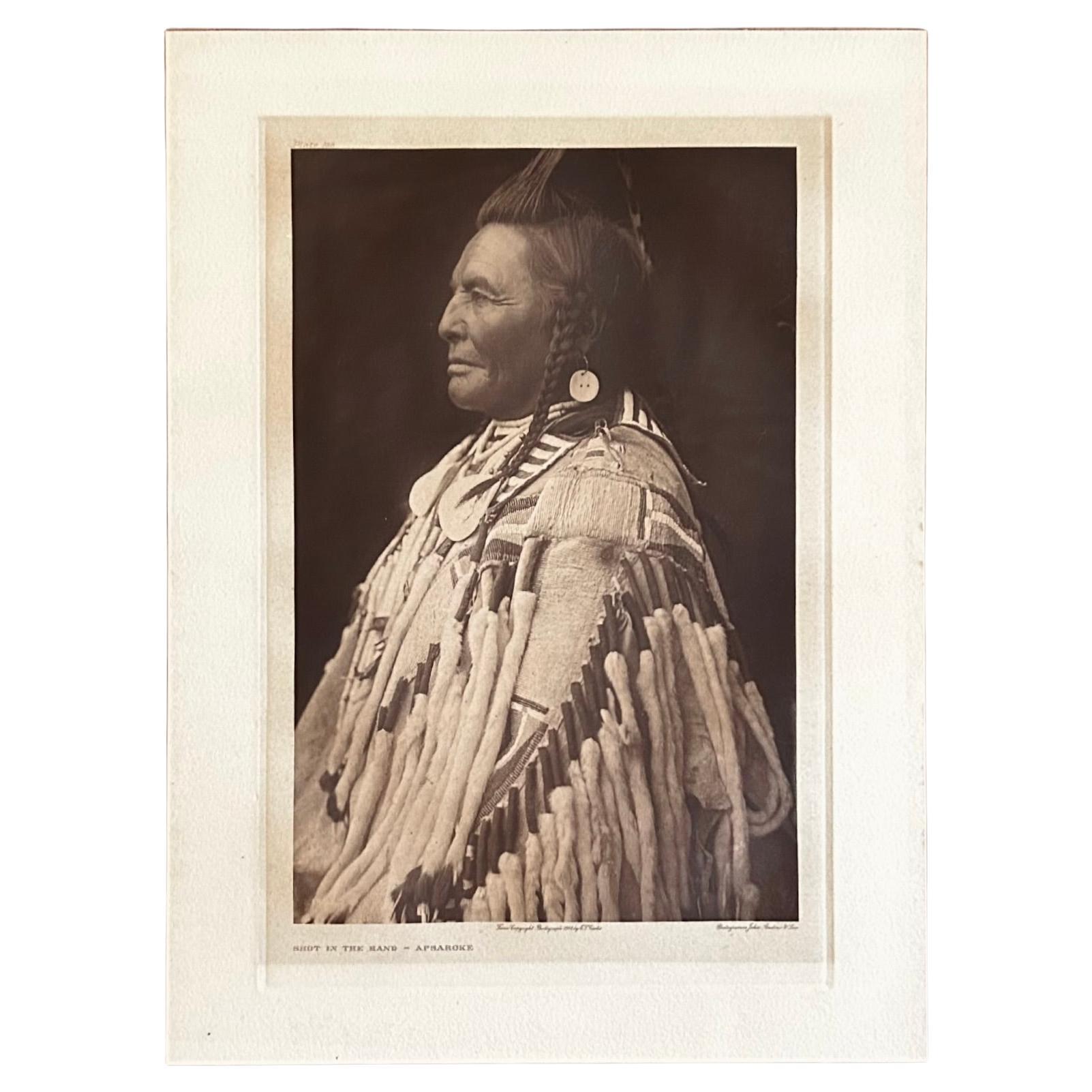 Edward S. Curtis (1868-1952) Colpo di mano - Apsaroke, 1908